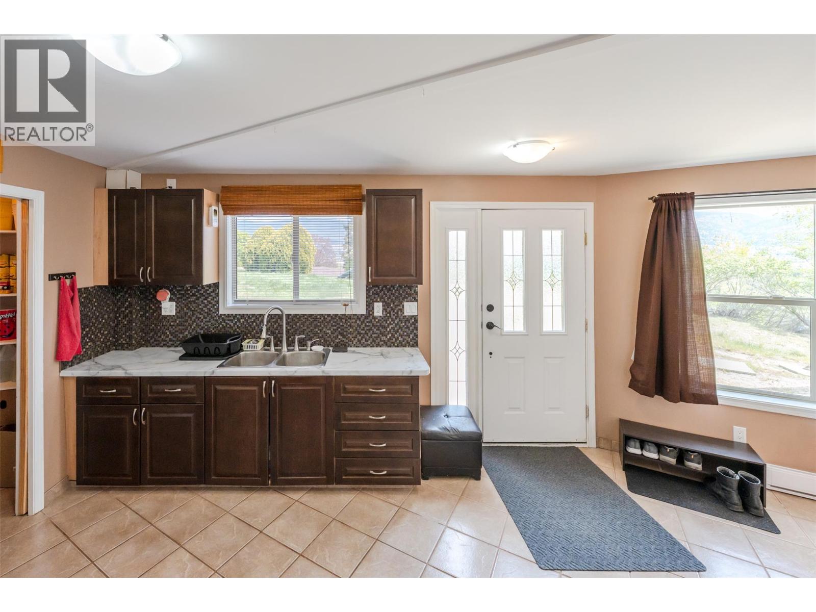 311 Sunglo Drive, Penticton, British Columbia  V2A 8X6 - Photo 53 - 10385182
