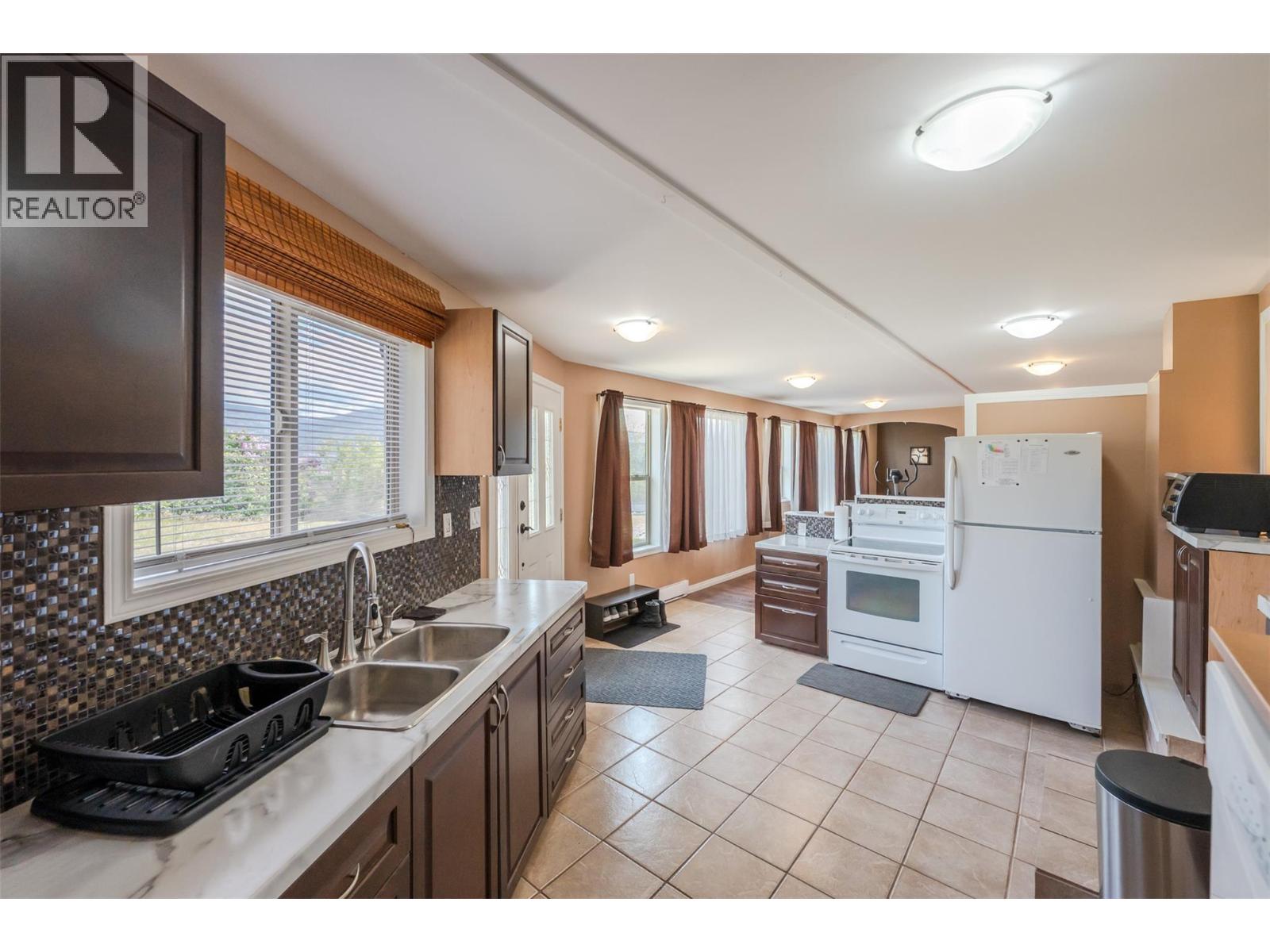 311 Sunglo Drive, Penticton, British Columbia  V2A 8X6 - Photo 54 - 10385182