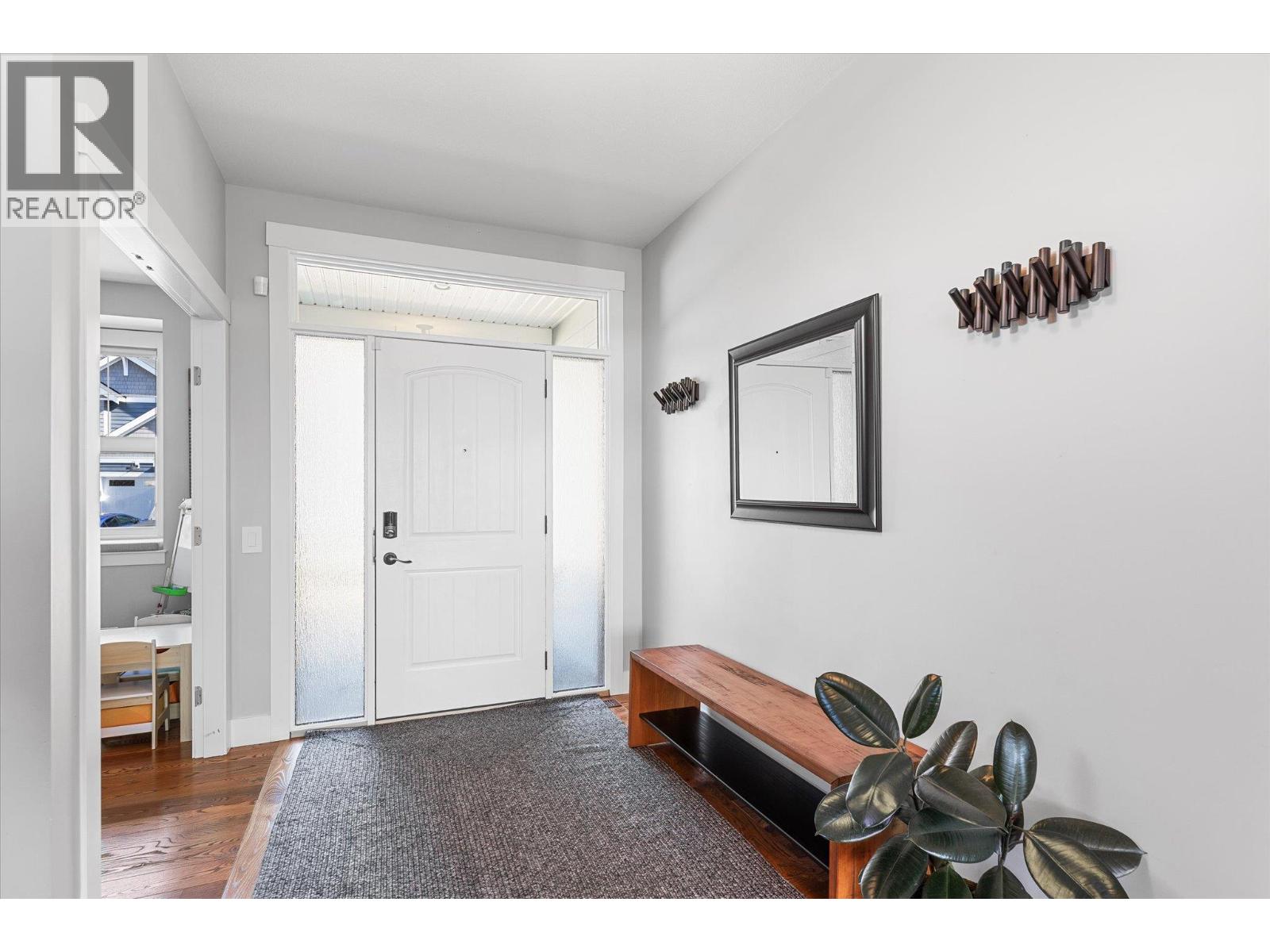 123 Lost Creek Court, Kelowna, British Columbia  V1V 3B6 - Photo 3 - 10384679