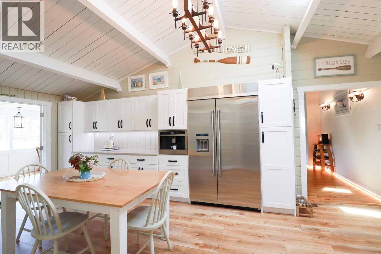 5816 Andrew Avenue, Summerland, British Columbia  V0H 1Z9 - Photo 6 - 10384538