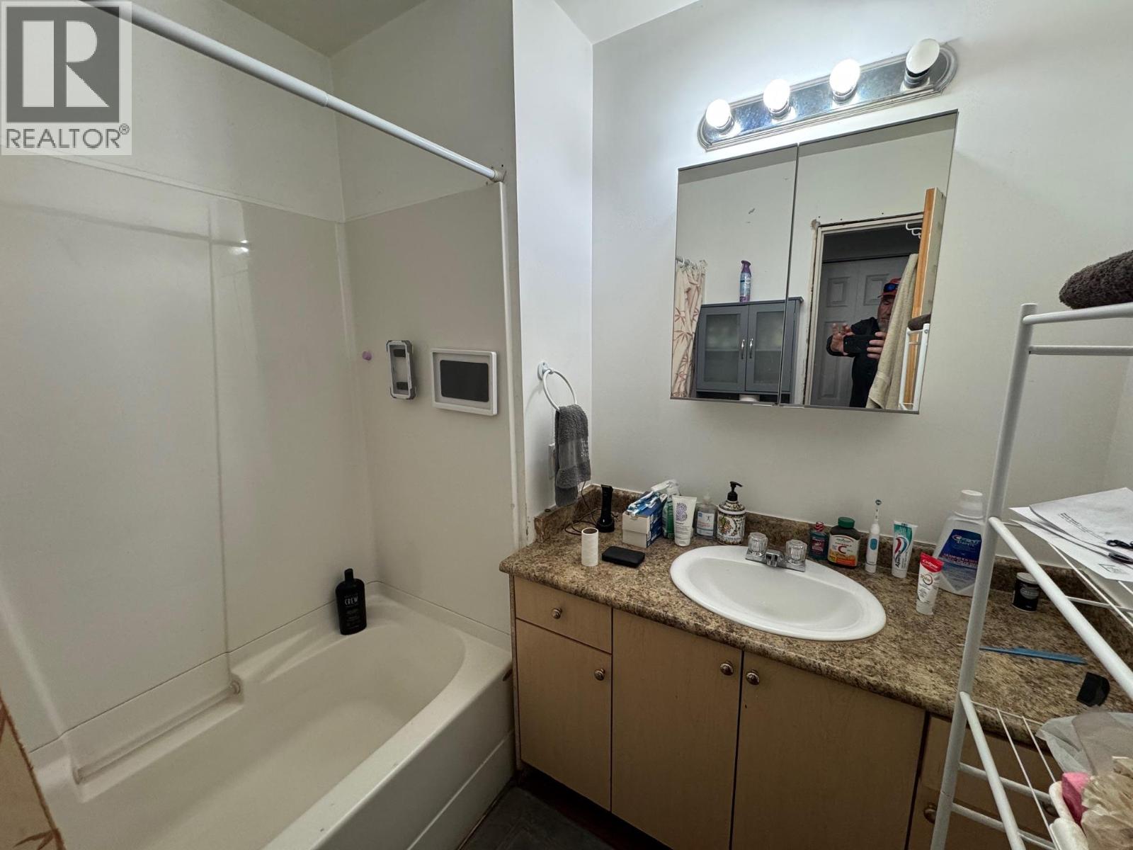 2290 Blair Street, Merritt, British Columbia  V1K 1B8 - Photo 21 - 10385229