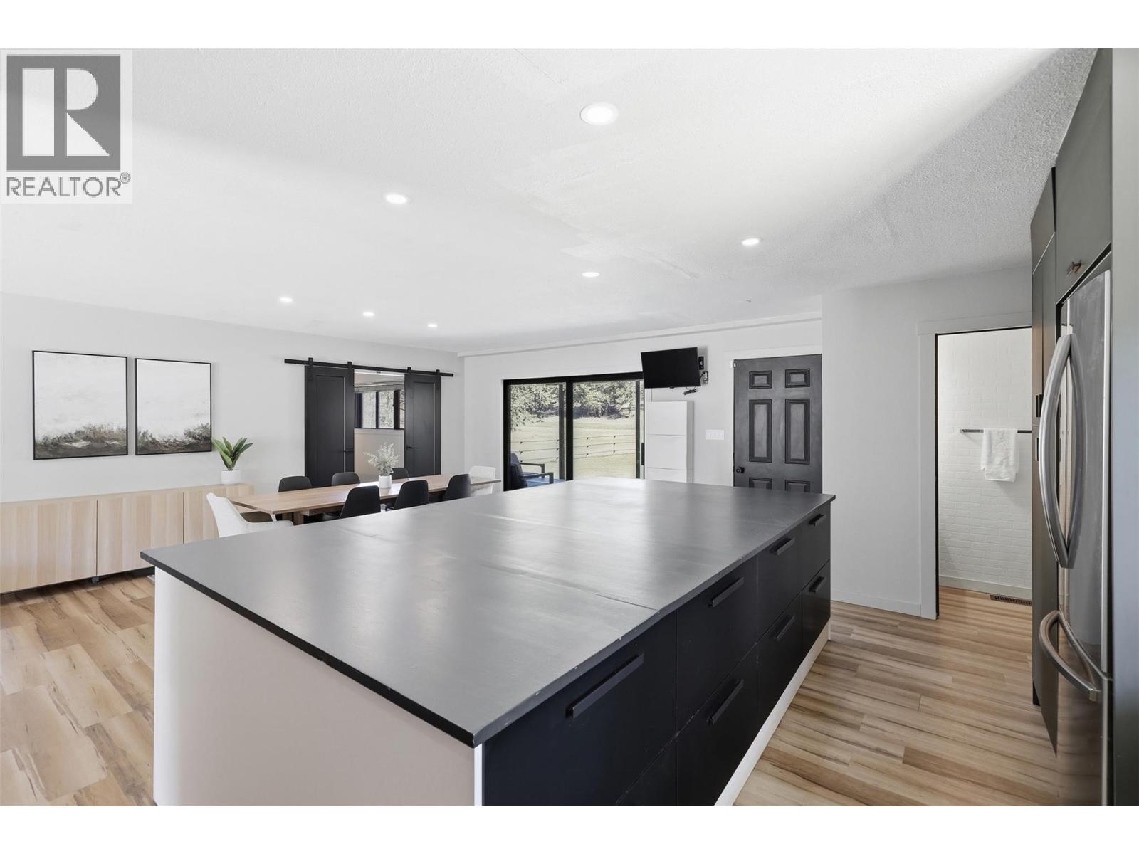 4747 Kamloops Vernon Highway, Westwold, British Columbia  V0E 3B1 - Photo 10 - 10385137