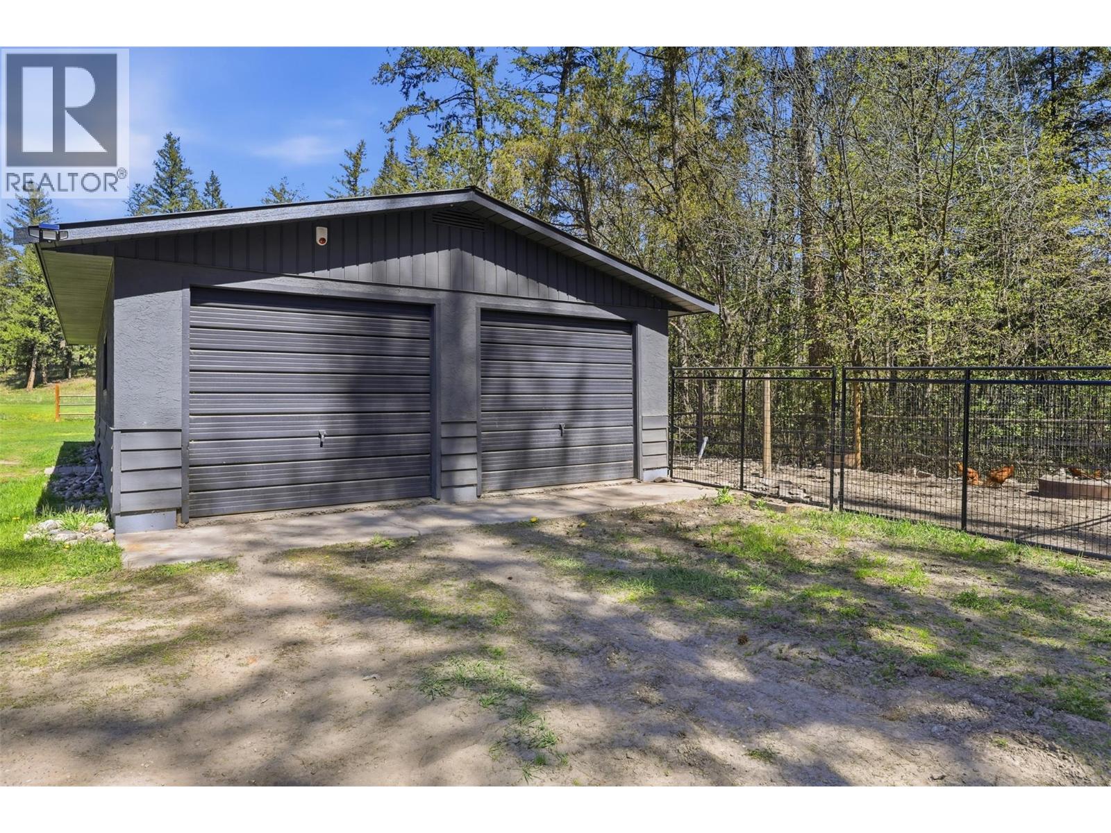 4747 Kamloops Vernon Highway, Westwold, British Columbia  V0E 3B1 - Photo 3 - 10385137