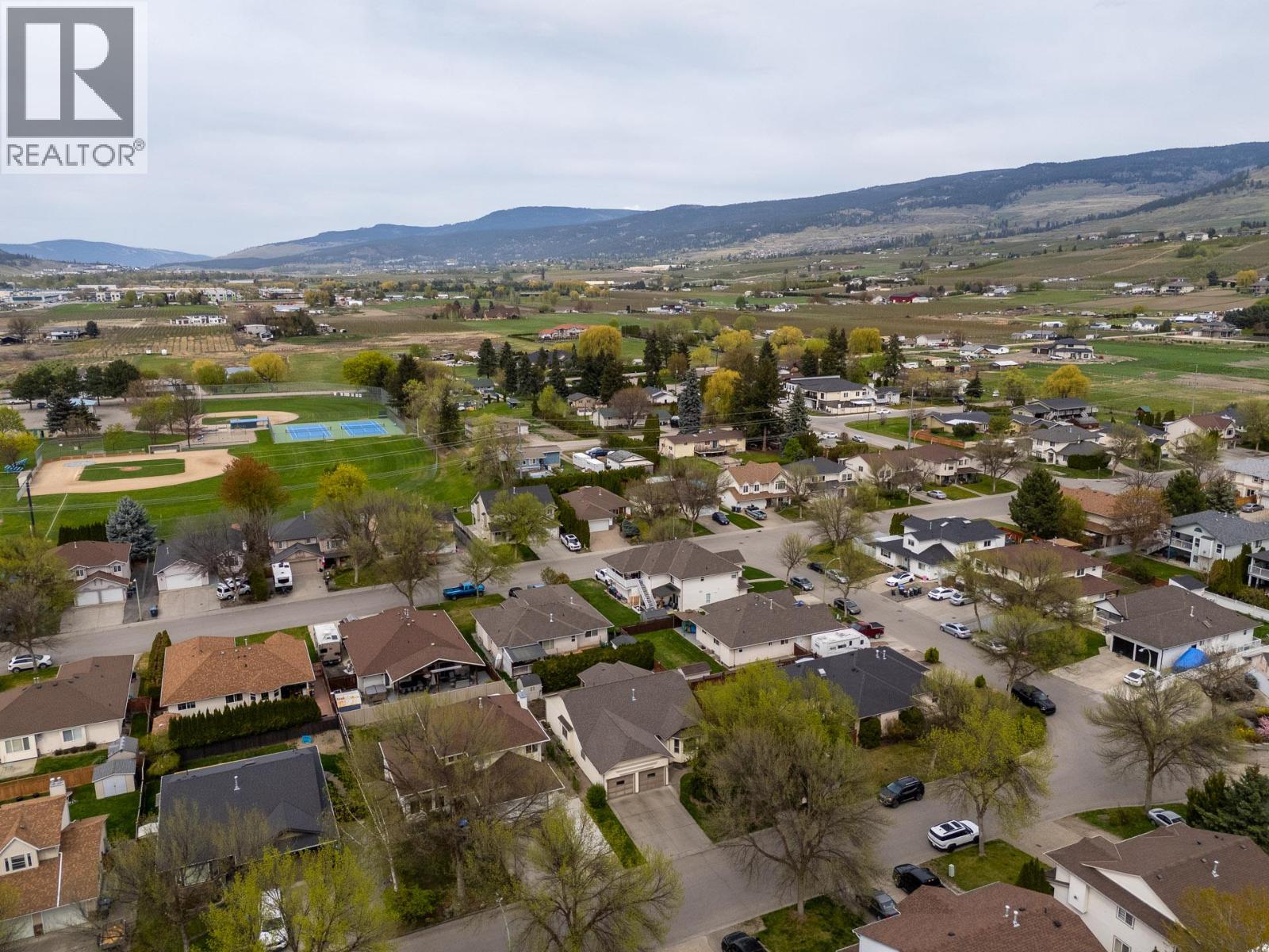 380 Murray Crescent, Kelowna, British Columbia  V1X 7P7 - Photo 6 - 10385217