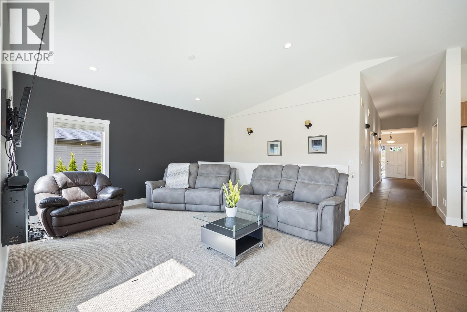 3007 Shetland Road, Kelowna, British Columbia  V1V 3A7 - Photo 11 - 10384895