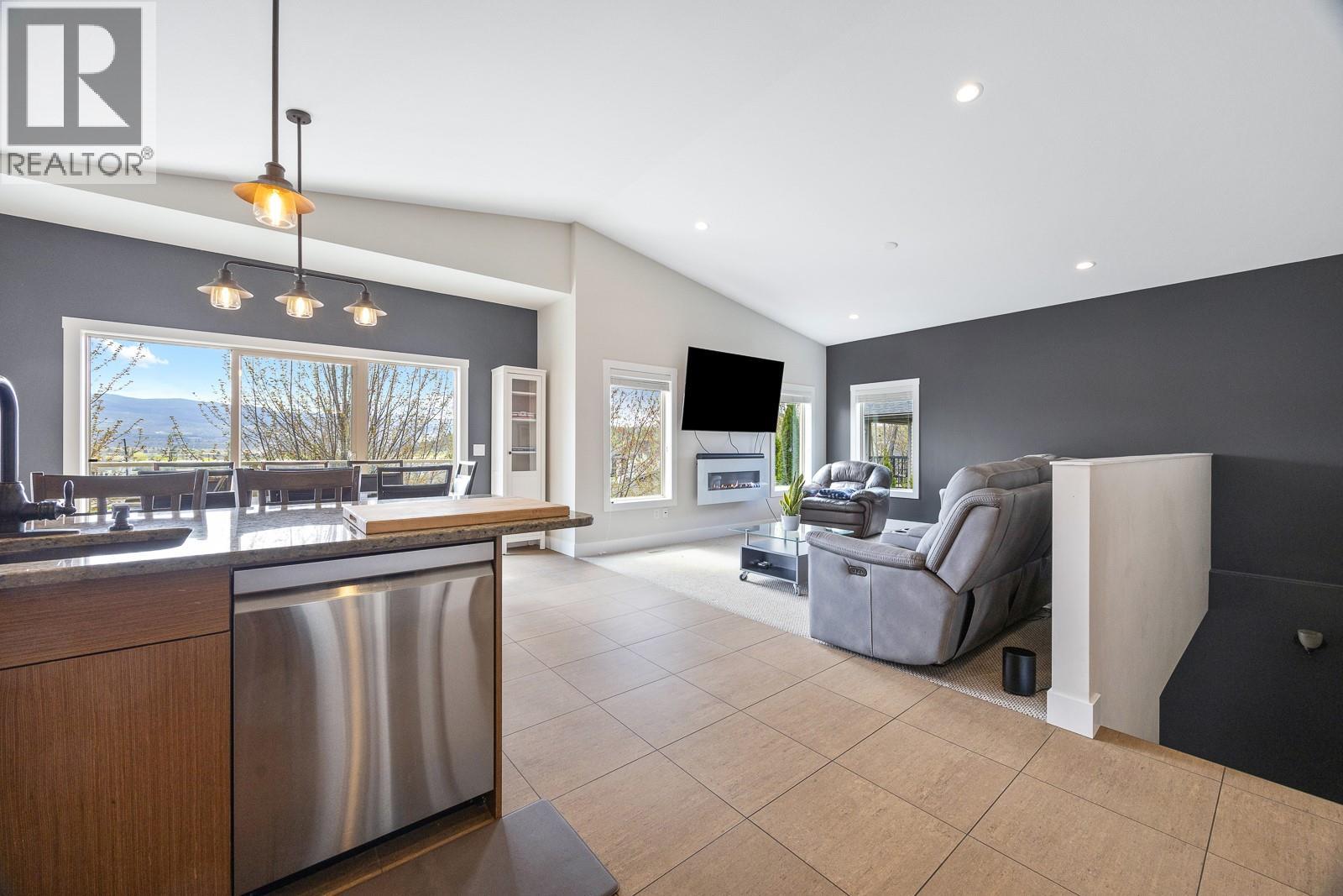 3007 Shetland Road, Kelowna, British Columbia  V1V 3A7 - Photo 12 - 10384895
