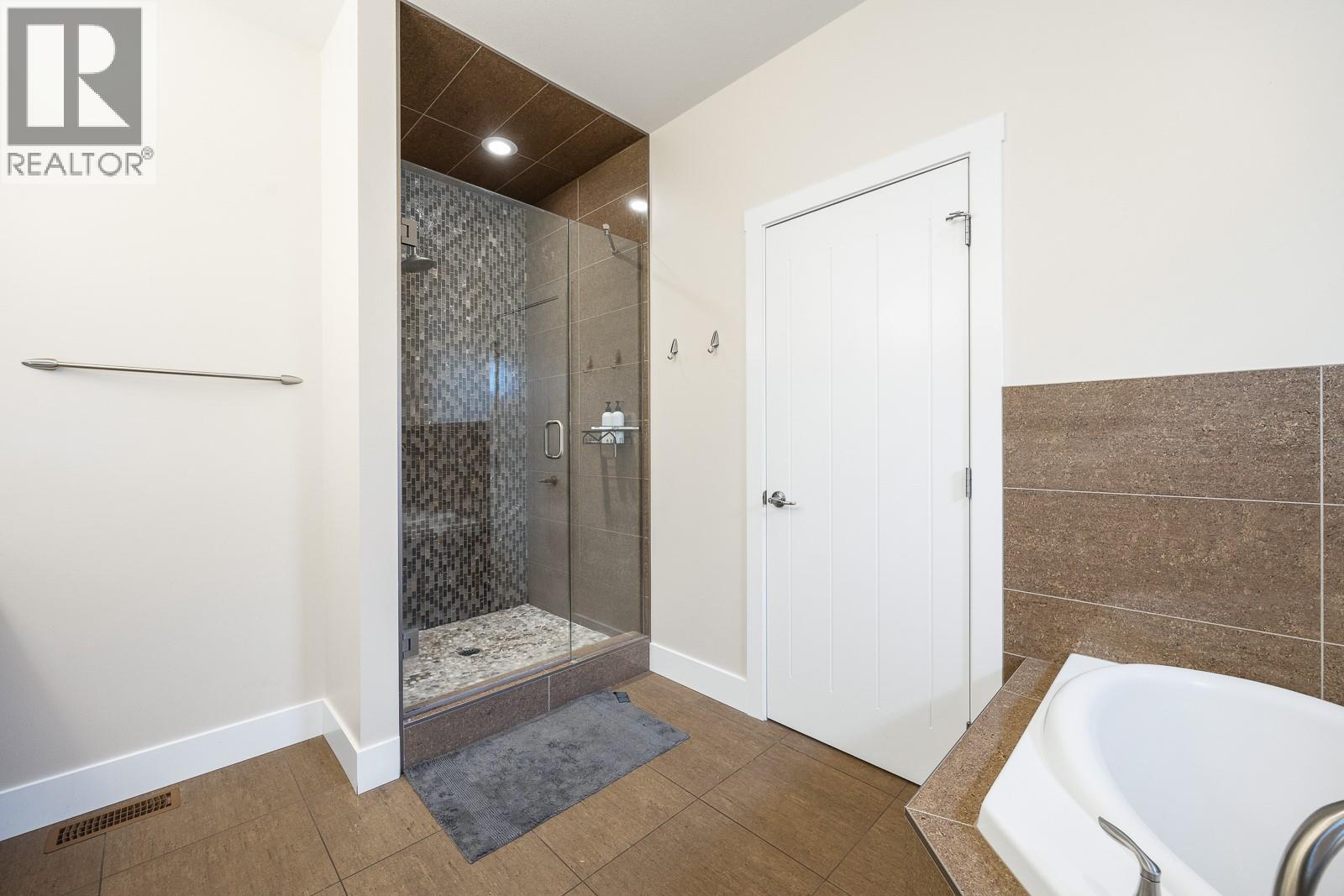 3007 Shetland Road, Kelowna, British Columbia  V1V 3A7 - Photo 17 - 10384895