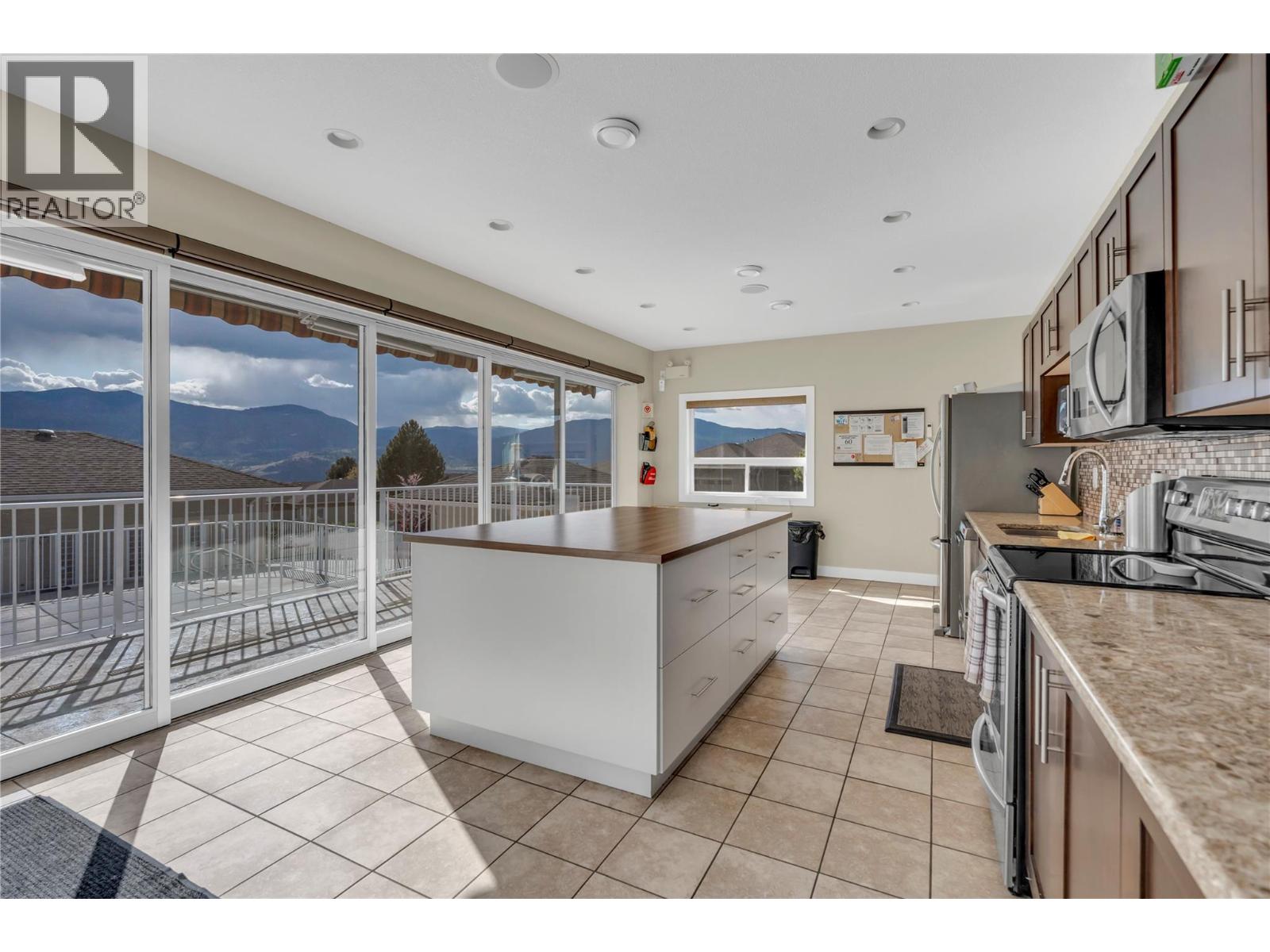 170 Stocks Crescent Unit# 169, Penticton, British Columbia  V2A 9C6 - Photo 74 - 10385227