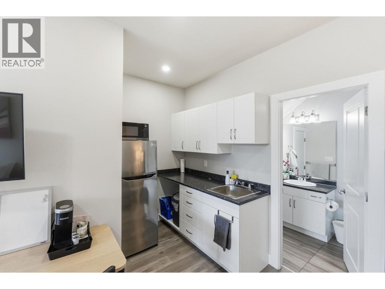 617 Glenmore Road, Kelowna, British Columbia  V1V 2H4 - Photo 45 - 10384927