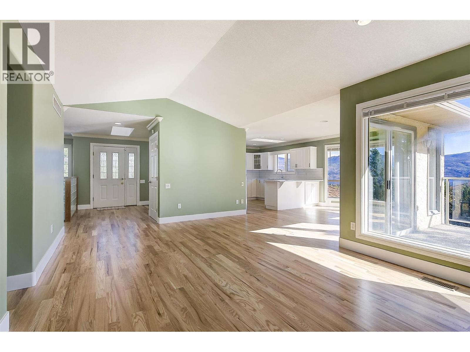 2194 Shamrock Drive, West Kelowna, British Columbia  V4T 1T9 - Photo 10 - 10385039