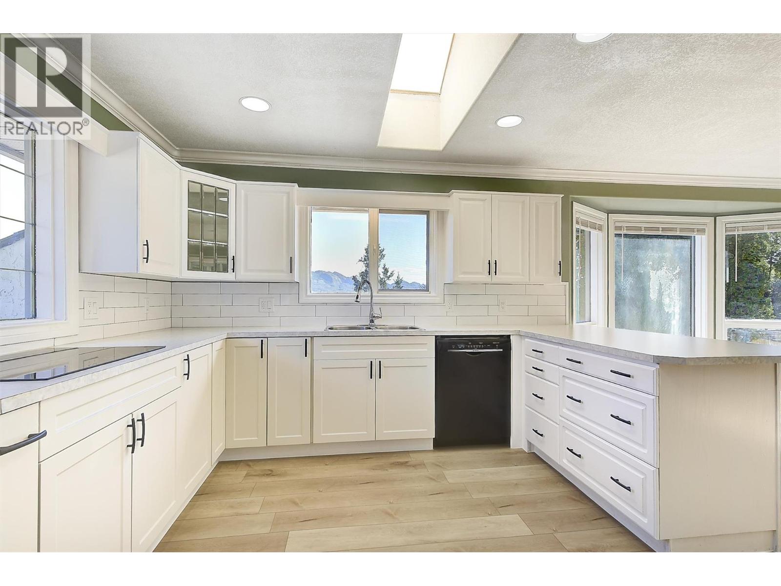 2194 Shamrock Drive, West Kelowna, British Columbia  V4T 1T9 - Photo 15 - 10385039
