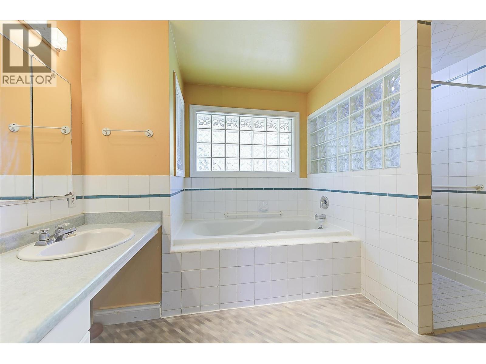 2194 Shamrock Drive, West Kelowna, British Columbia  V4T 1T9 - Photo 31 - 10385039