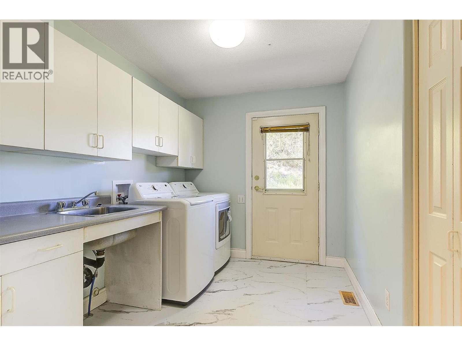 2194 Shamrock Drive, West Kelowna, British Columbia  V4T 1T9 - Photo 45 - 10385039