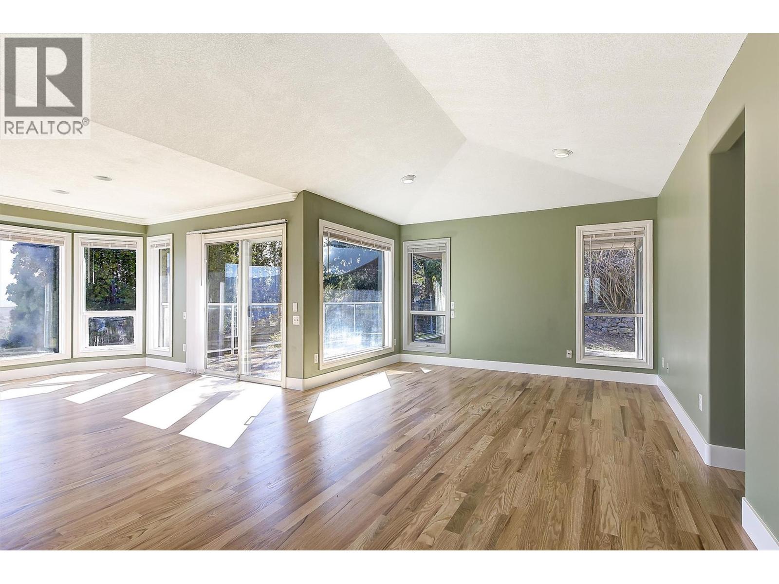 2194 Shamrock Drive, West Kelowna, British Columbia  V4T 1T9 - Photo 7 - 10385039