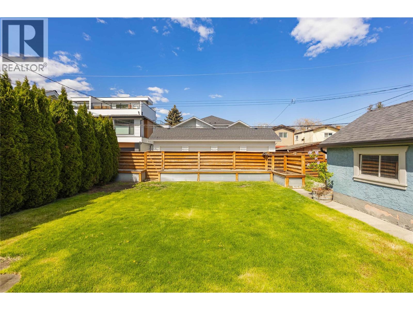 756 Stockwell Avenue, Kelowna, British Columbia  V1Y 6V9 - Photo 40 - 10385072
