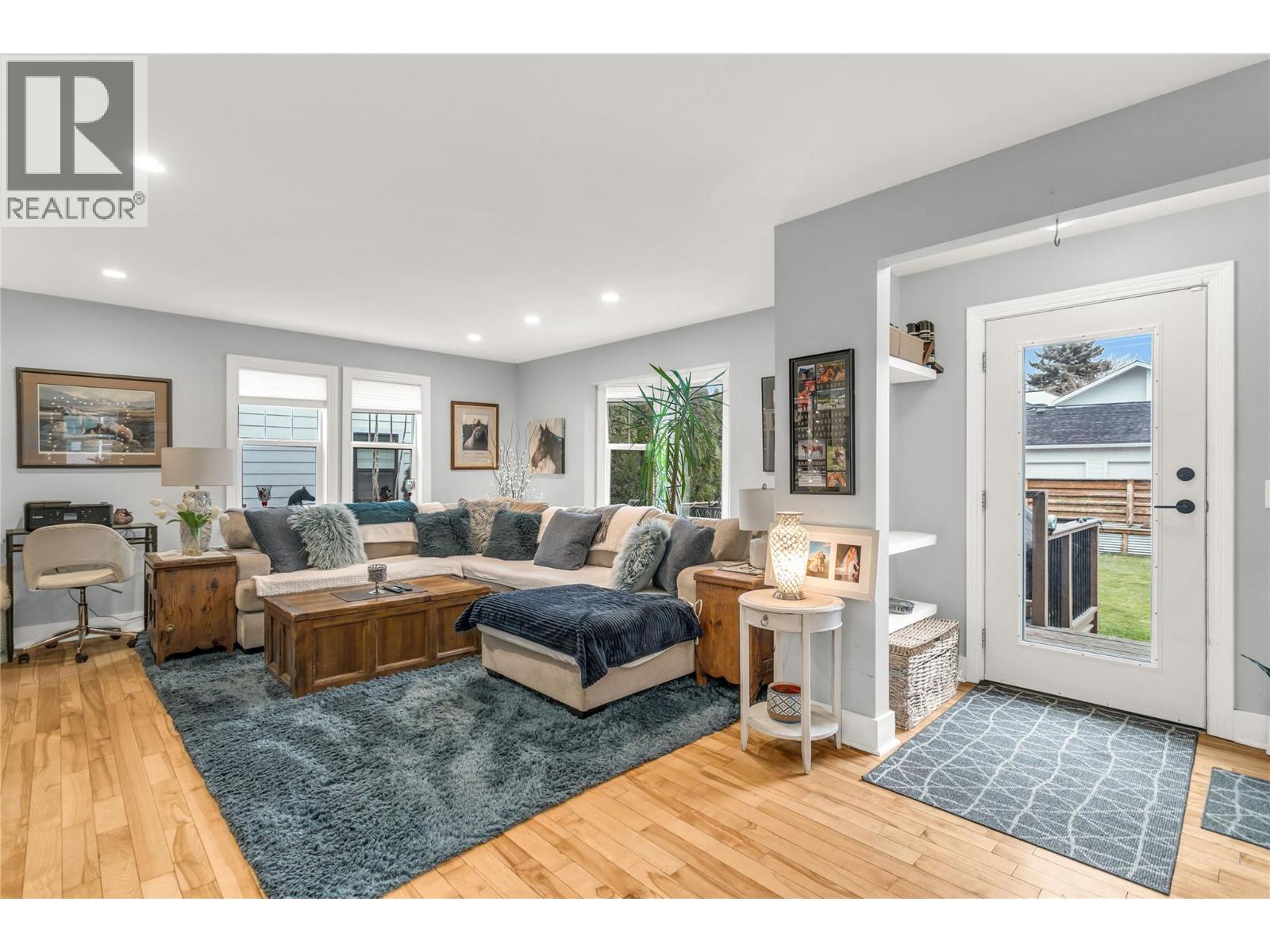 756 Stockwell Avenue, Kelowna, British Columbia  V1Y 6V9 - Photo 9 - 10385072