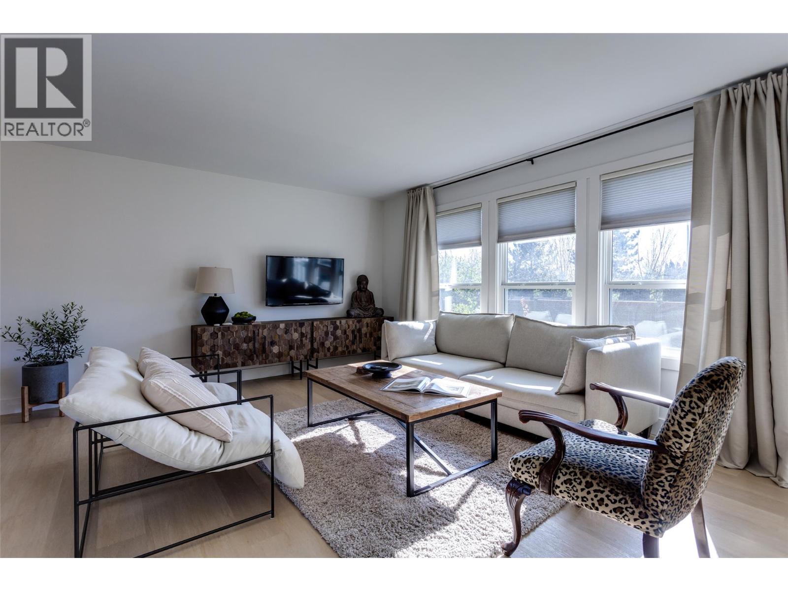 4445 Gordon Drive, Kelowna, British Columbia  V1W 1S9 - Photo 11 - 10385154