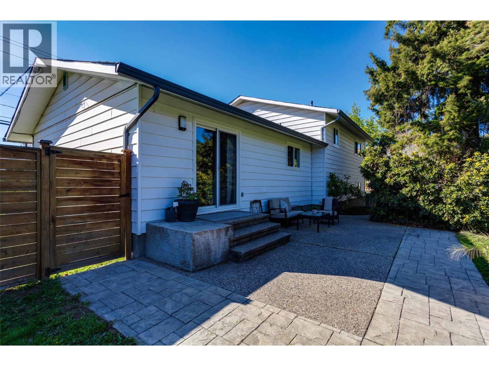 4445 Gordon Drive, Kelowna, British Columbia  V1W 1S9 - Photo 24 - 10385154