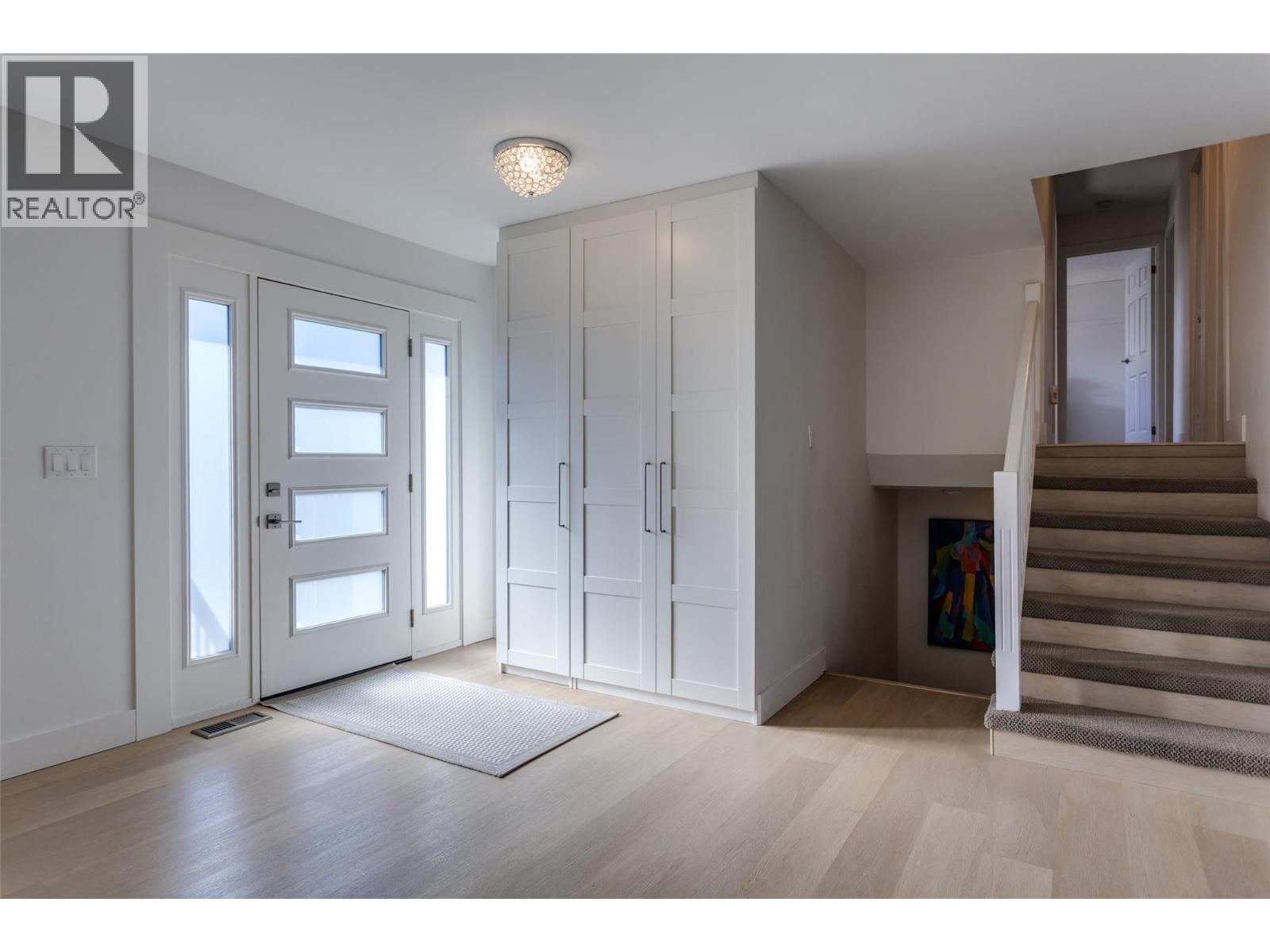 4445 Gordon Drive, Kelowna, British Columbia  V1W 1S9 - Photo 7 - 10385154