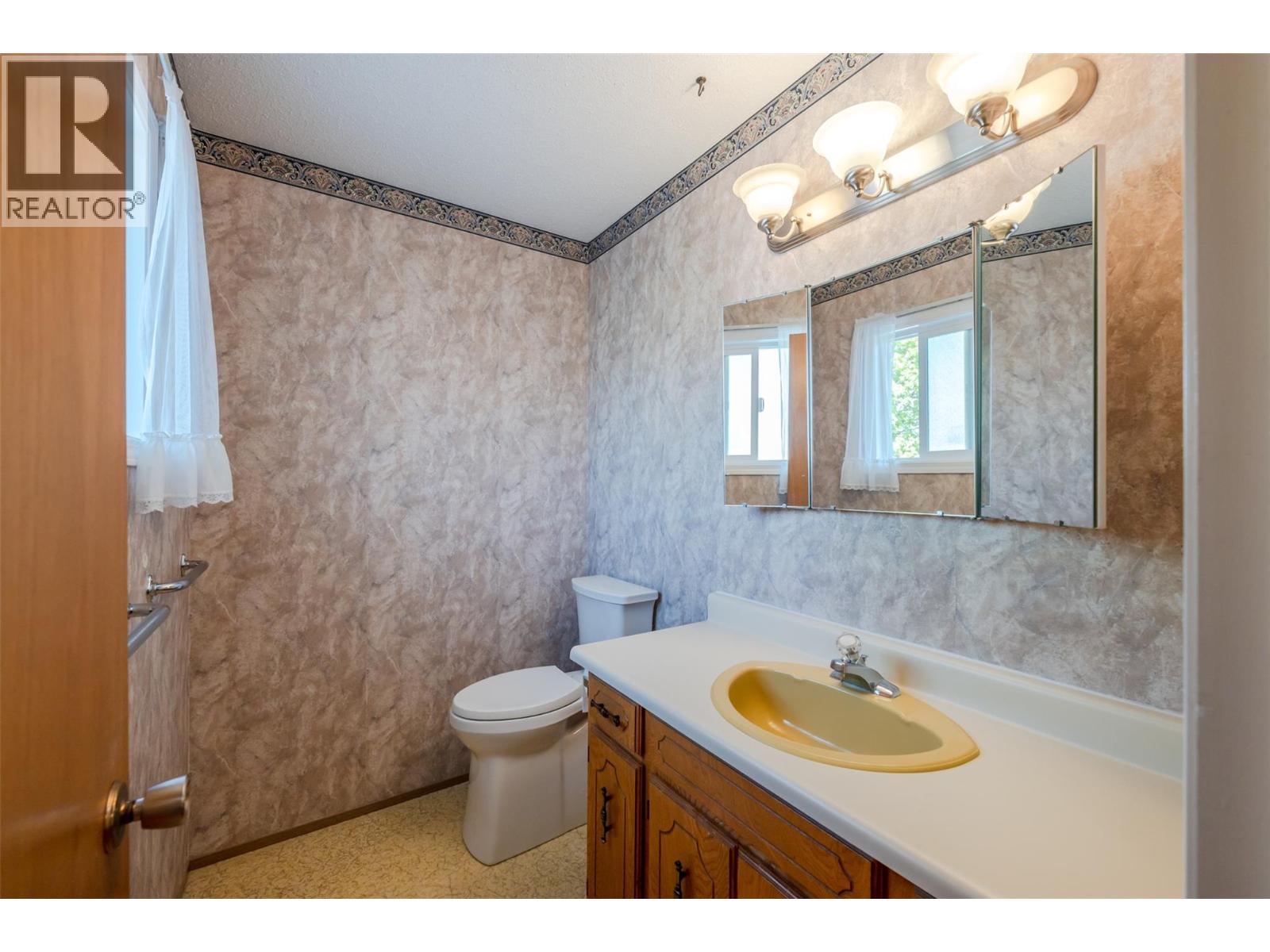 118 Murray Drive, Penticton, British Columbia  V2A 7E4 - Photo 21 - 10385277
