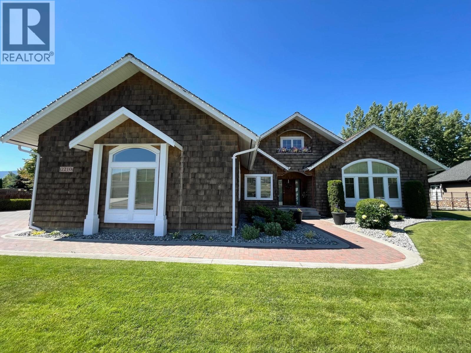 2210 Burgess Avenue, Merritt, British Columbia  V1K 1R3 - Photo 1 - 10385308