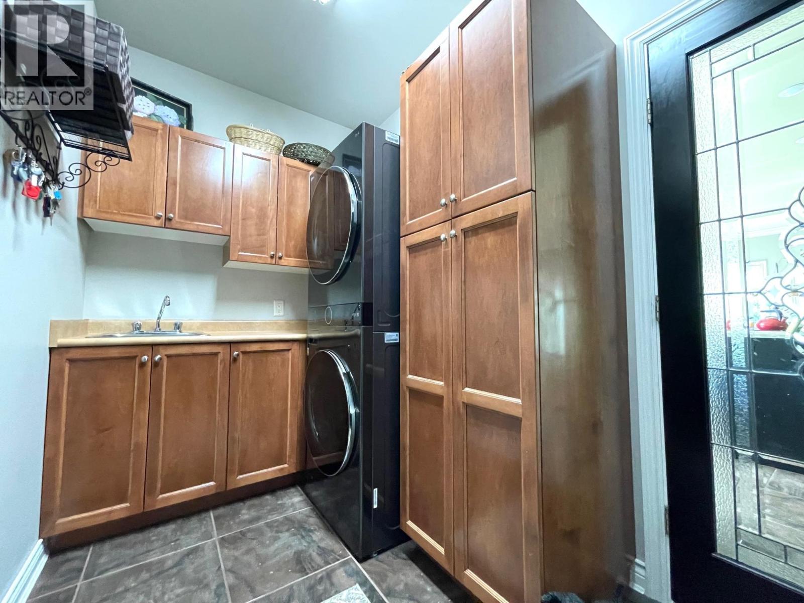 2210 Burgess Avenue, Merritt, British Columbia  V1K 1R3 - Photo 15 - 10385308