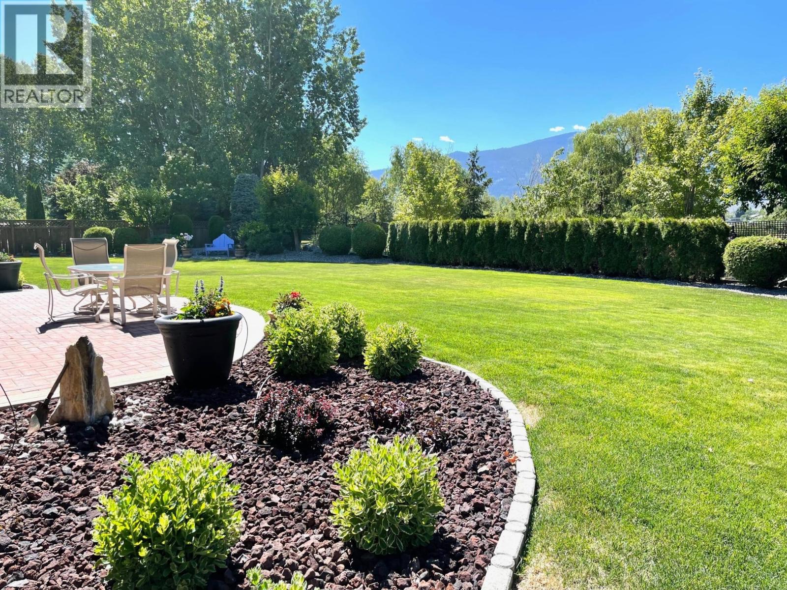 2210 Burgess Avenue, Merritt, British Columbia  V1K 1R3 - Photo 34 - 10385308