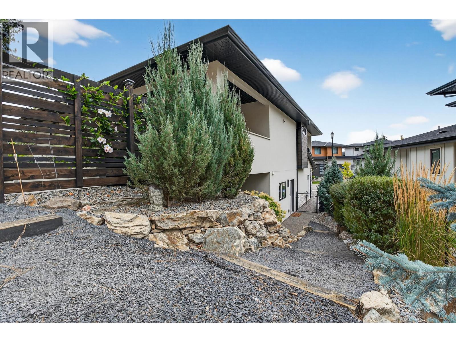 209 Summer Wood Drive, Kelowna, British Columbia  V1V 0C9 - Photo 33 - 10385225