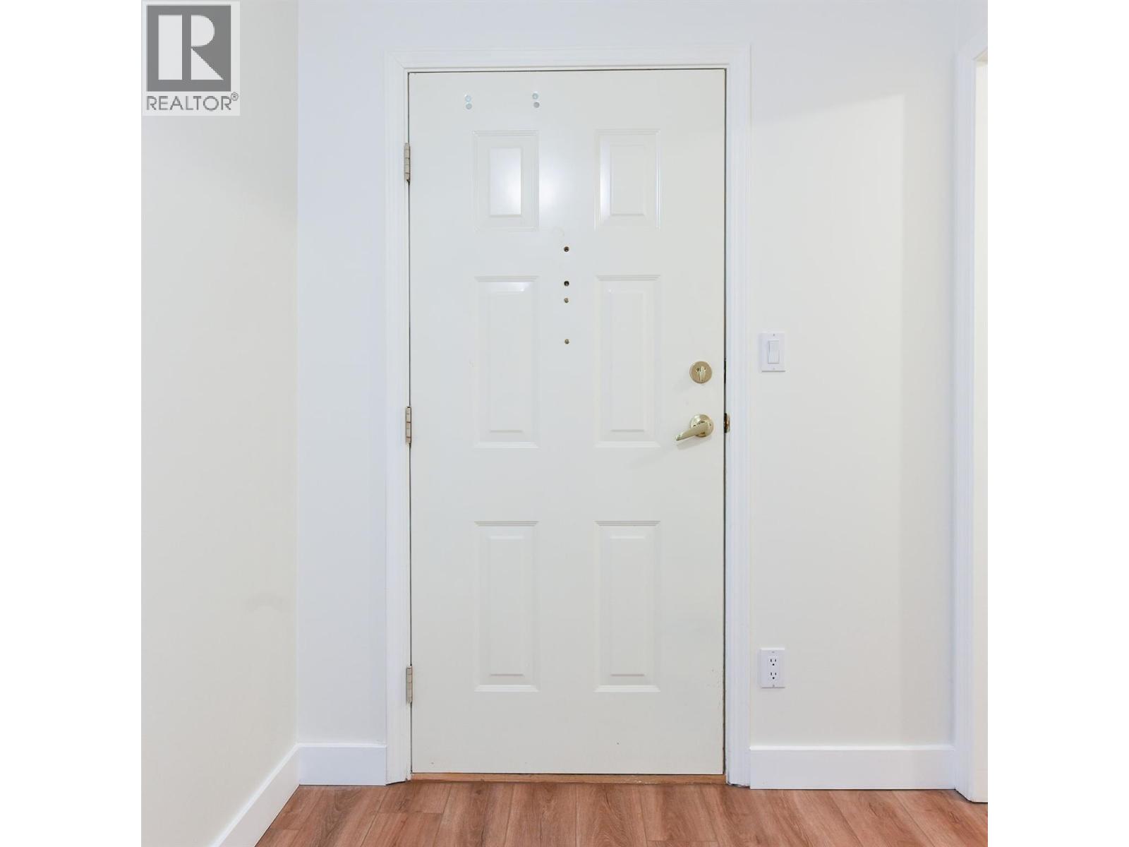 374 Winnipeg Street Unit# 407, Penticton, British Columbia  V2A 5M5 - Photo 2 - 10384830