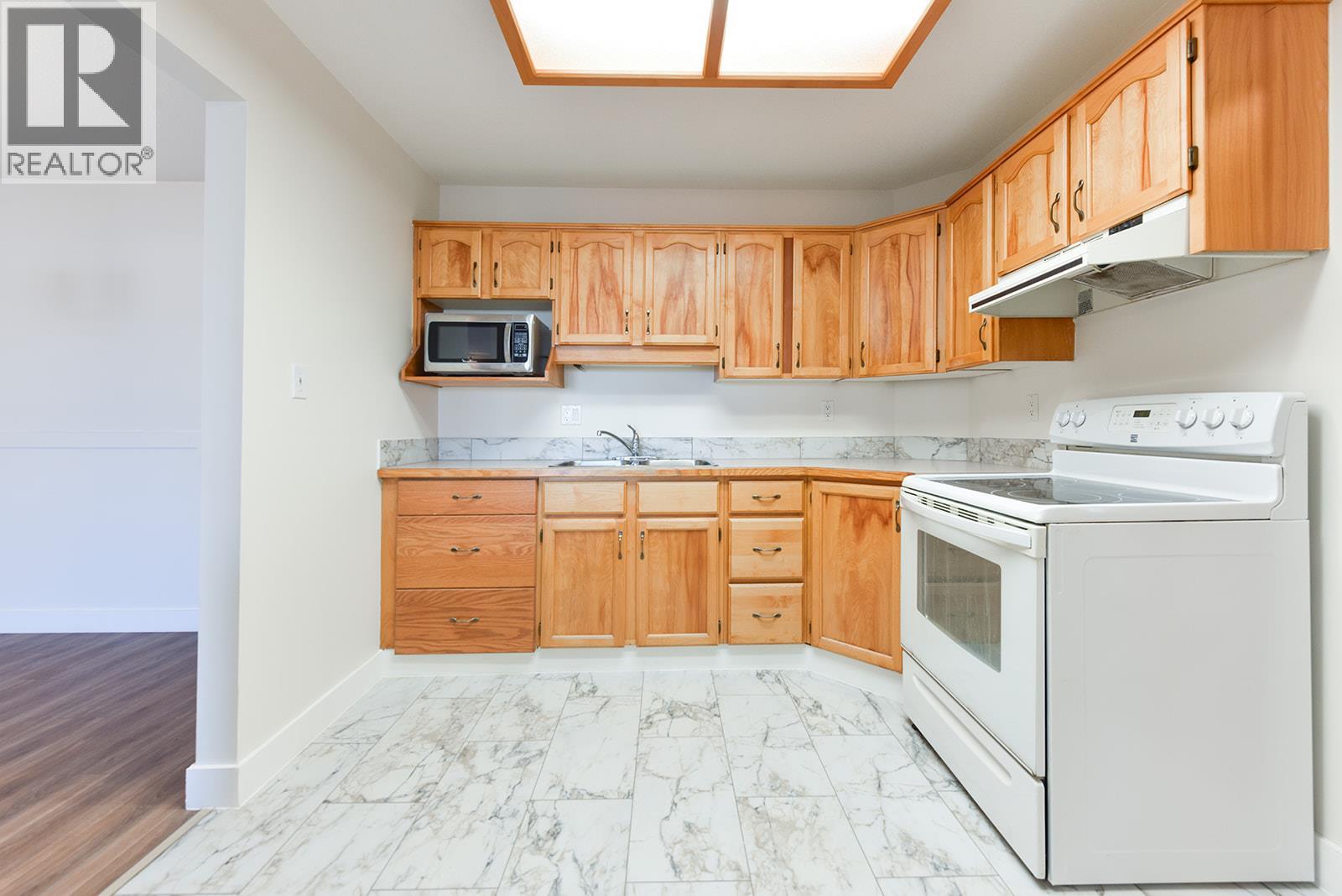 374 Winnipeg Street Unit# 407, Penticton, British Columbia  V2A 5M5 - Photo 5 - 10384830