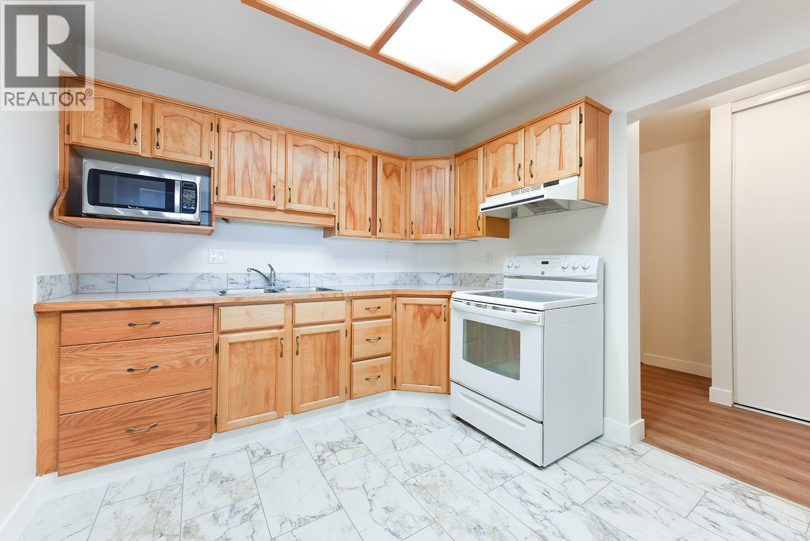 374 Winnipeg Street Unit# 407, Penticton, British Columbia  V2A 5M5 - Photo 6 - 10384830