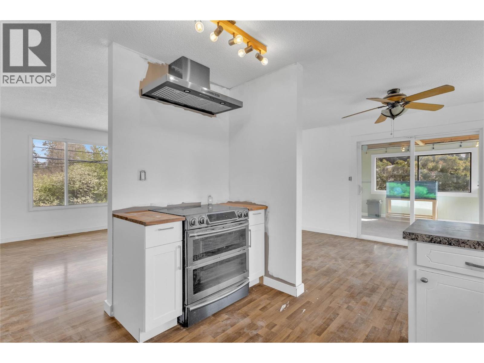 3312 Old Okanagan Highway, West Kelowna, British Columbia  V4T 1N2 - Photo 11 - 10384405