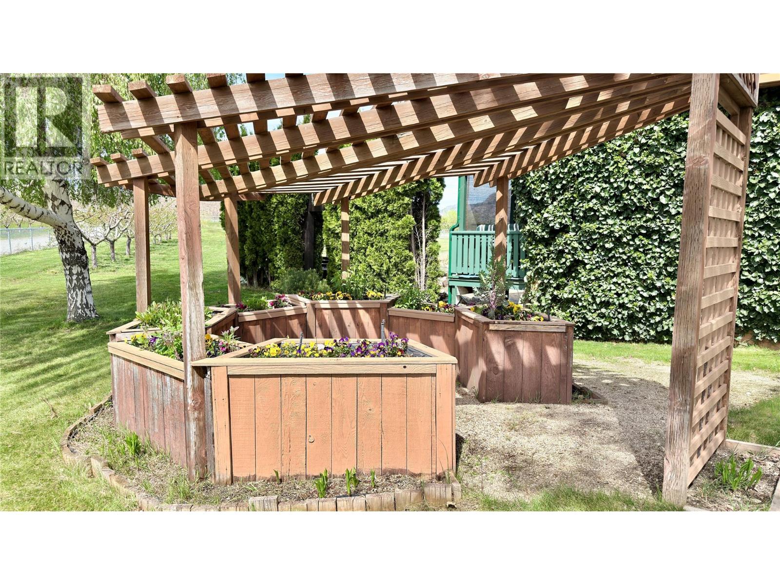 15230 + 15236 89th Street, Osoyoos, British Columbia  V0H 1V2 - Photo 11 - 10385279
