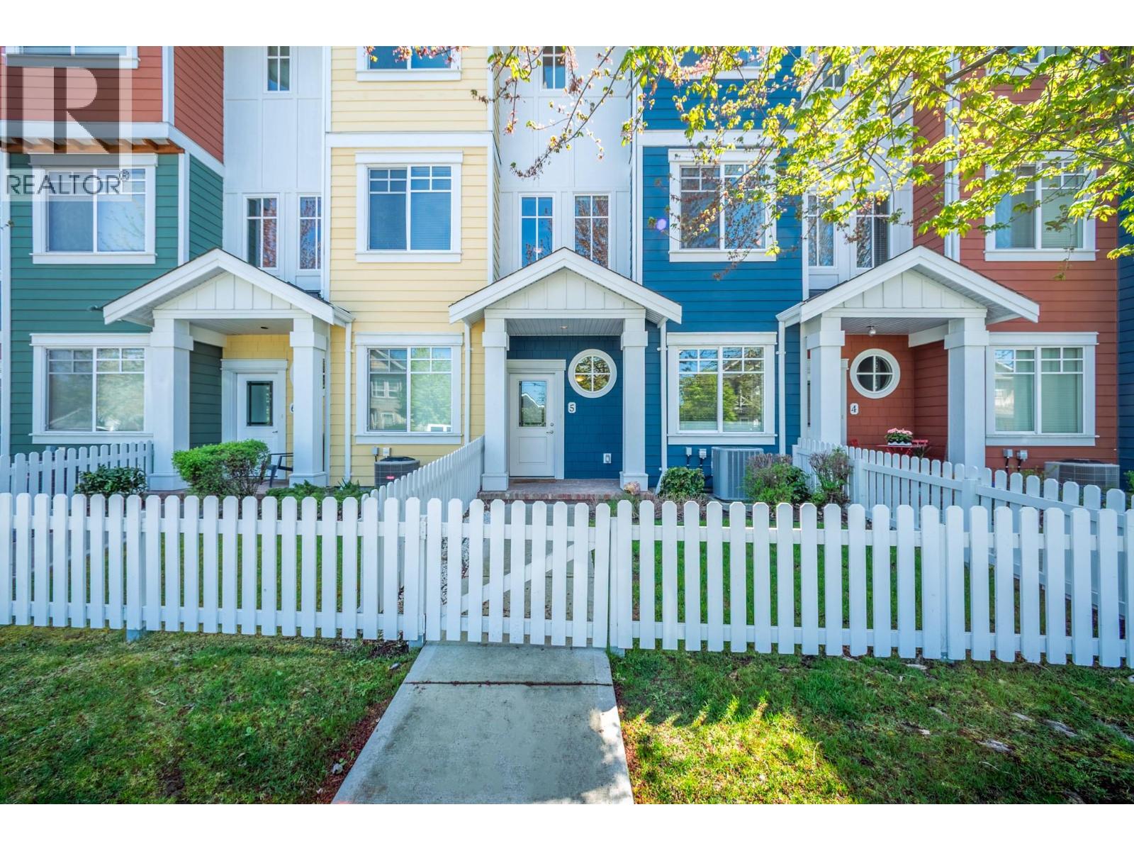 433 McCarren Avenue Unit# 5, kelowna, British Columbia