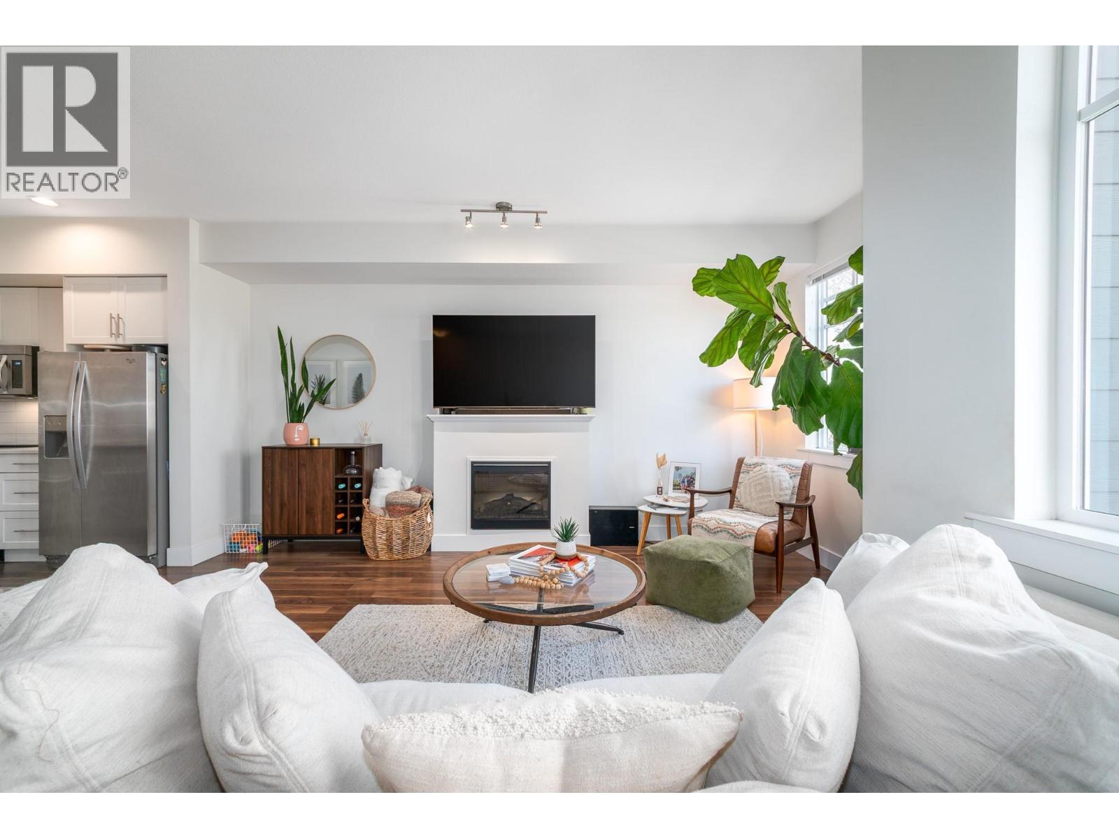 433 Mccarren Avenue Unit# 5, Kelowna, British Columbia  V1W 4T8 - Photo 4 - 10385089