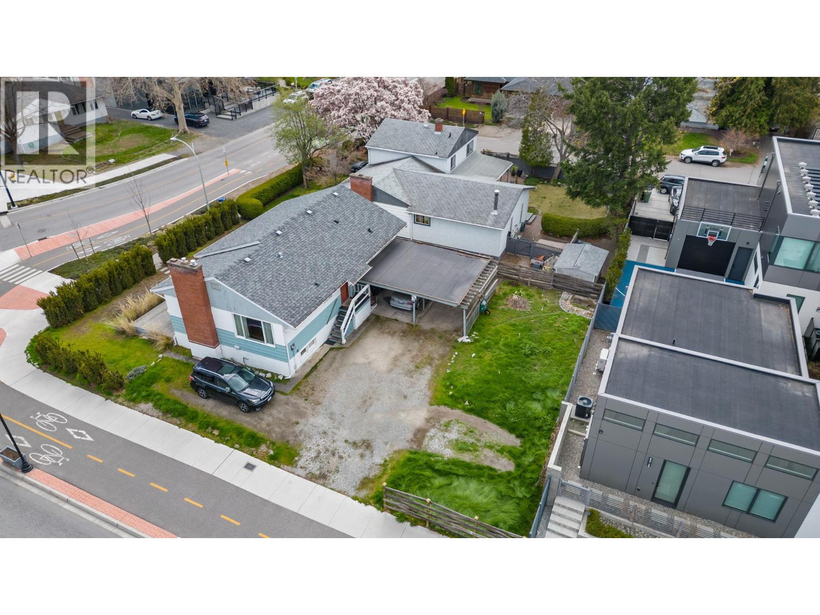 2362 Abbott Street, Kelowna, British Columbia  V1Y 1E6 - Photo 16 - 10385337