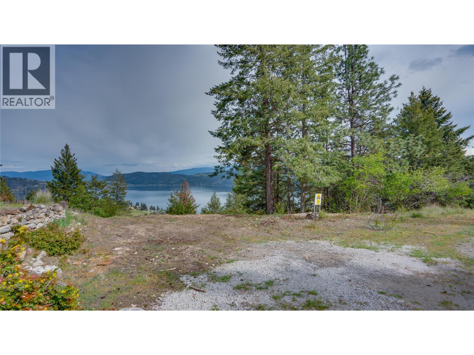 10579 Columbia Way, Vernon, British Columbia  V1H 2B4 - Photo 3 - 10385168