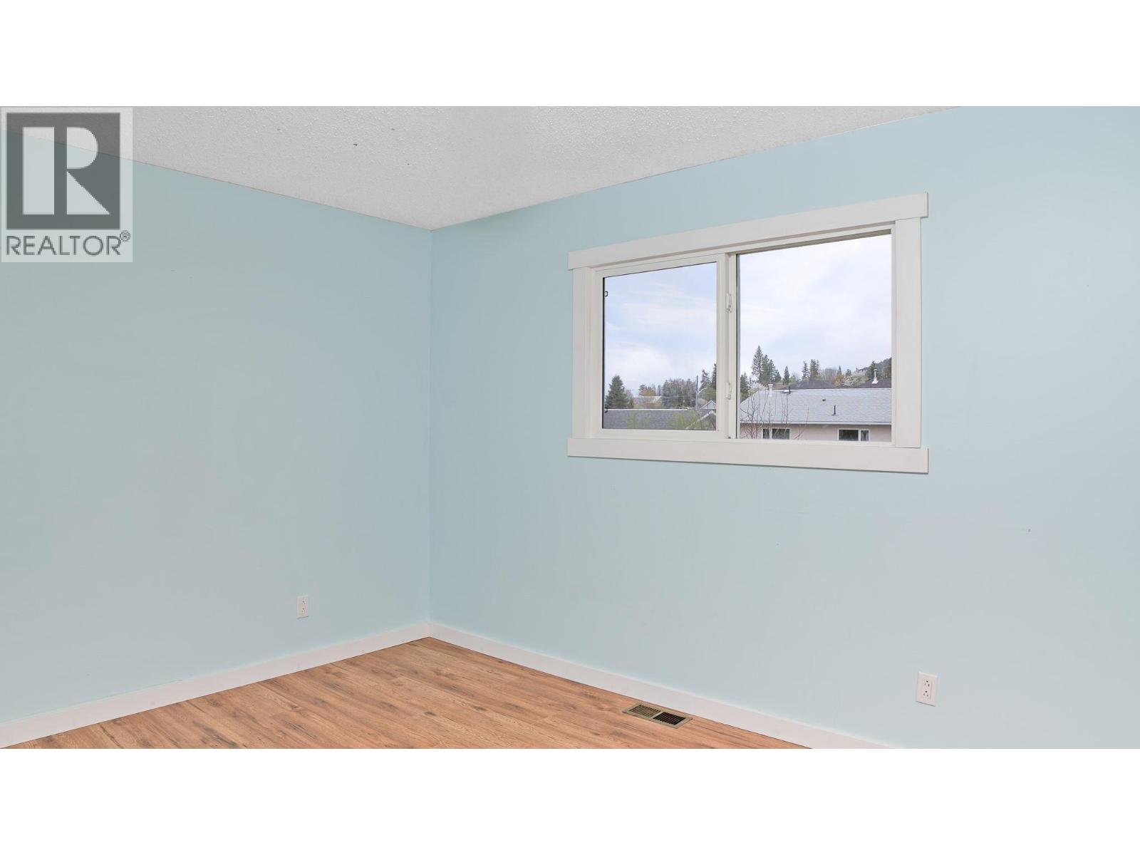 1828 Hurl Street, Creston, British Columbia  V0B 1G5 - Photo 16 - 10384713
