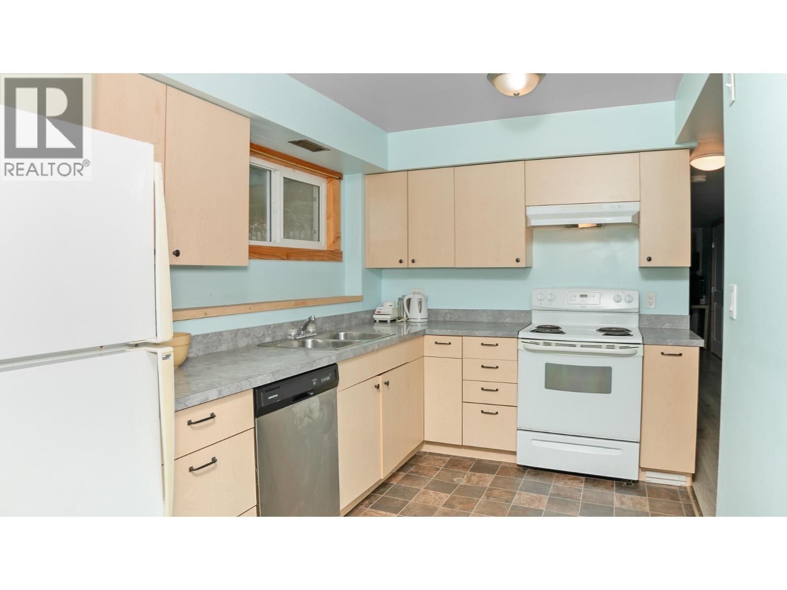 1828 Hurl Street, Creston, British Columbia  V0B 1G5 - Photo 27 - 10384713