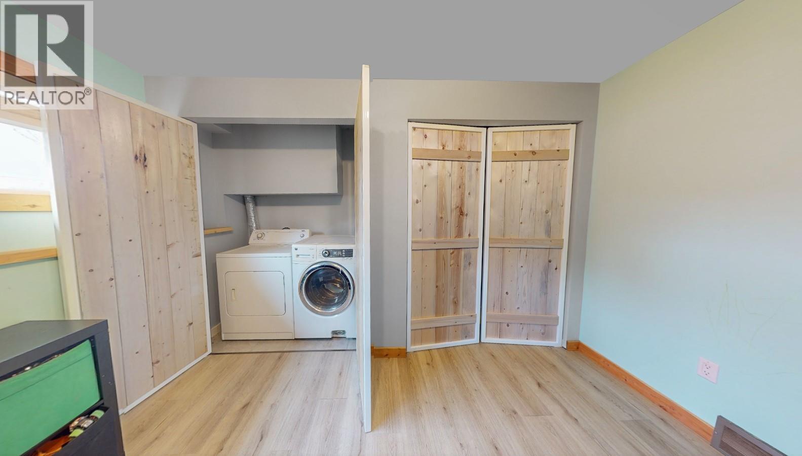1828 Hurl Street, Creston, British Columbia  V0B 1G5 - Photo 36 - 10384713