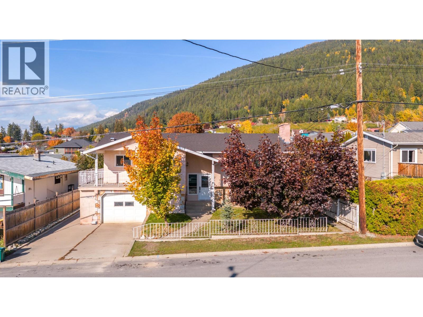 1828 Hurl Street, Creston, British Columbia  V0B 1G5 - Photo 41 - 10384713