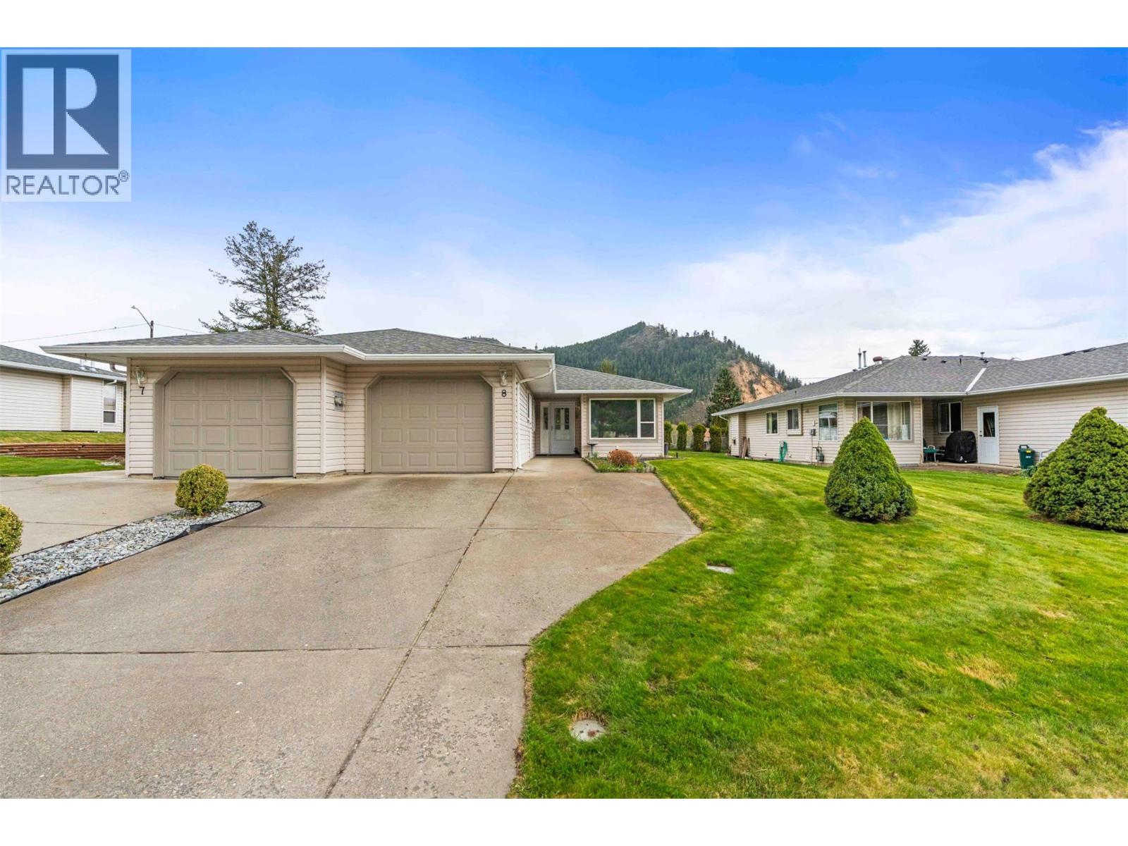 2675 Pine Avenue Unit# 8, Lumby, British Columbia  V0E 2G5 - Photo 42 - 10384108
