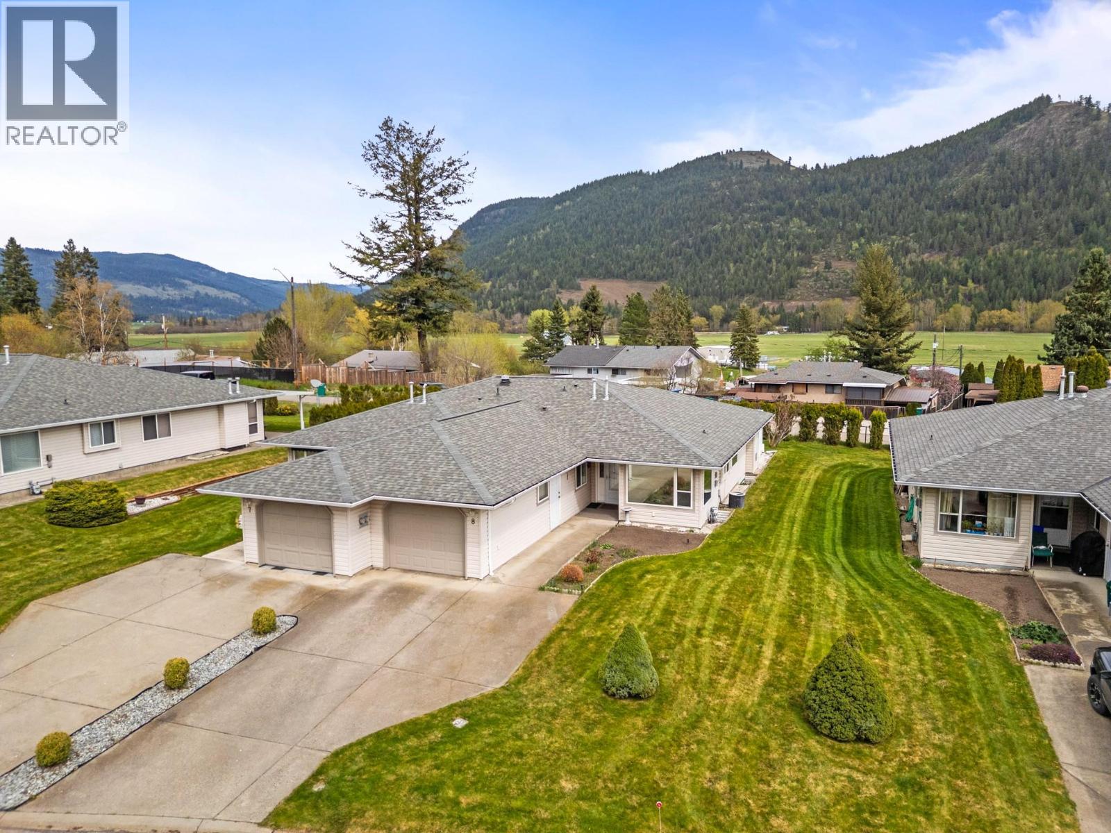 2675 Pine Avenue Unit# 8, Lumby, British Columbia  V0E 2G5 - Photo 49 - 10384108