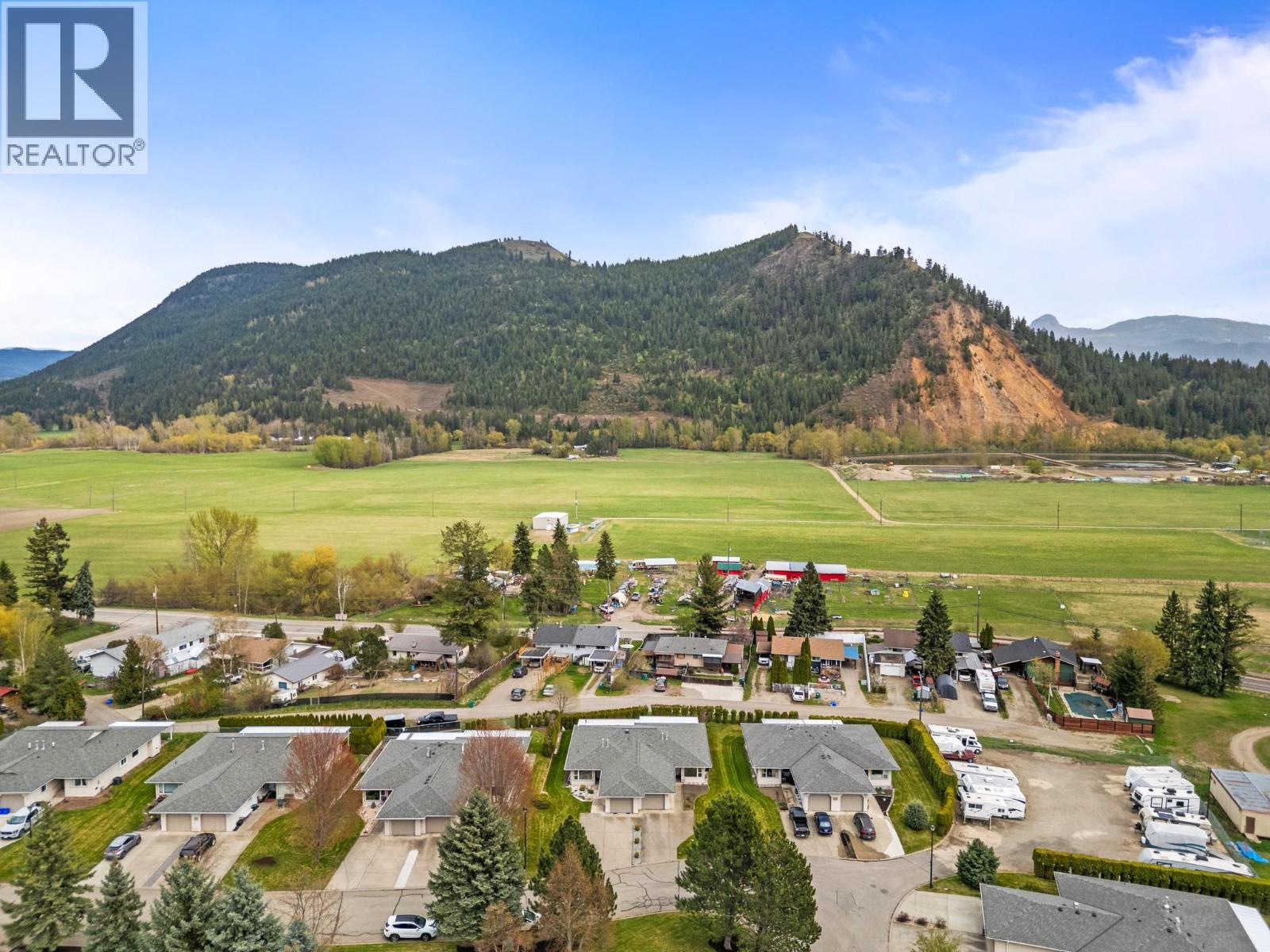 2675 Pine Avenue Unit# 8, Lumby, British Columbia  V0E 2G5 - Photo 54 - 10384108