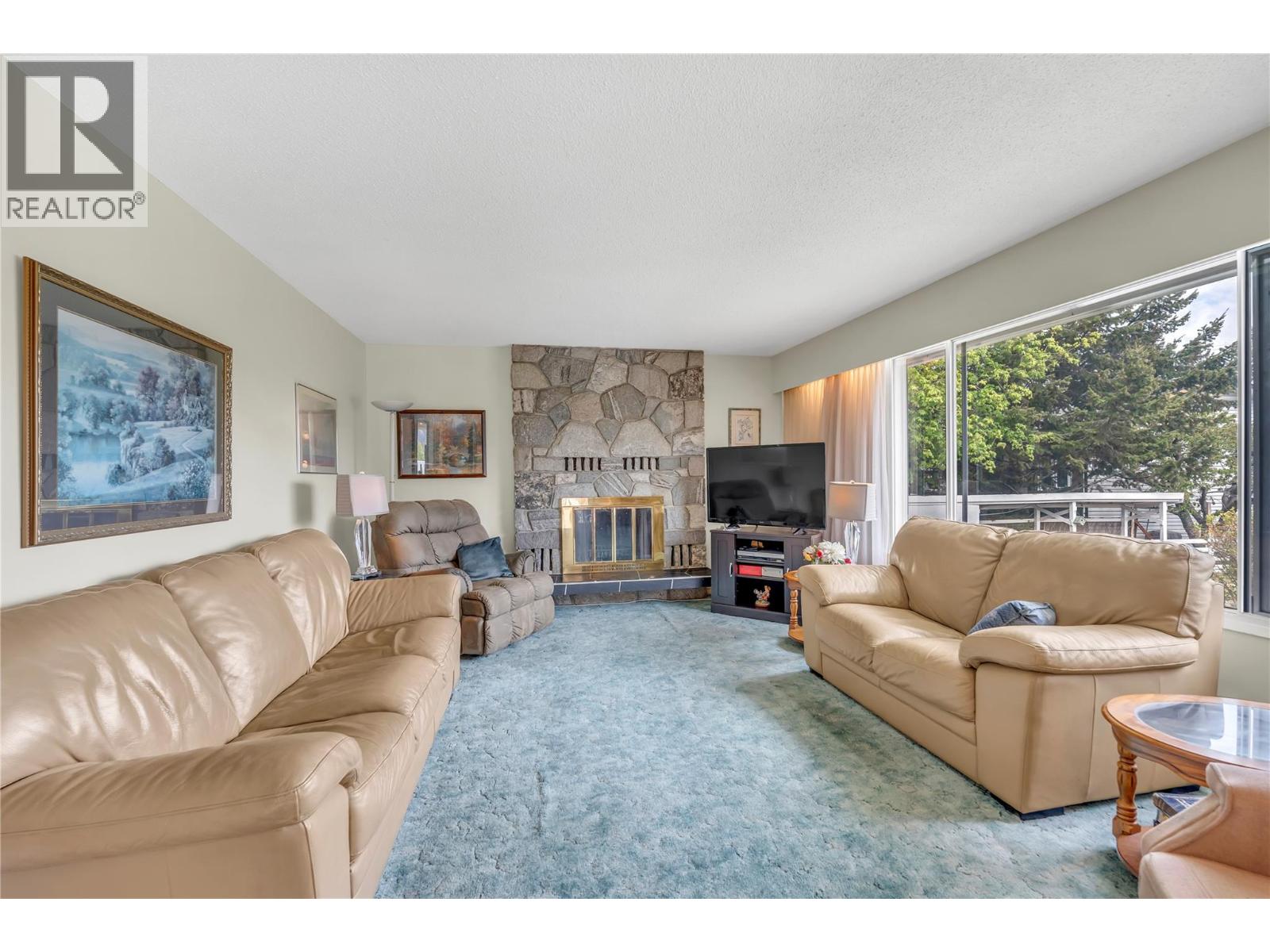 232 Lakehill Road, Kaleden, British Columbia  V0H 1K0 - Photo 11 - 10385298