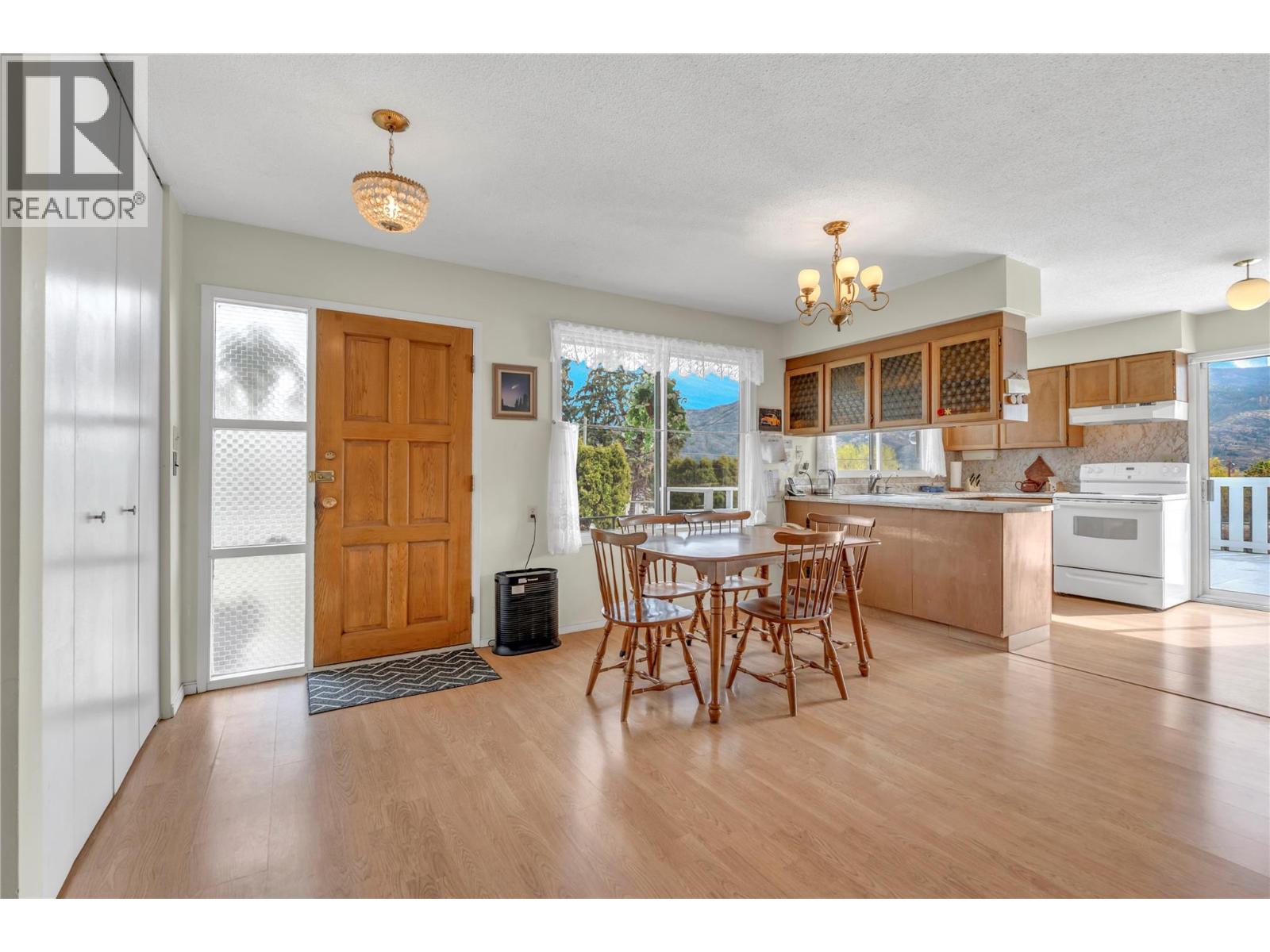 232 Lakehill Road, Kaleden, British Columbia  V0H 1K0 - Photo 2 - 10385298
