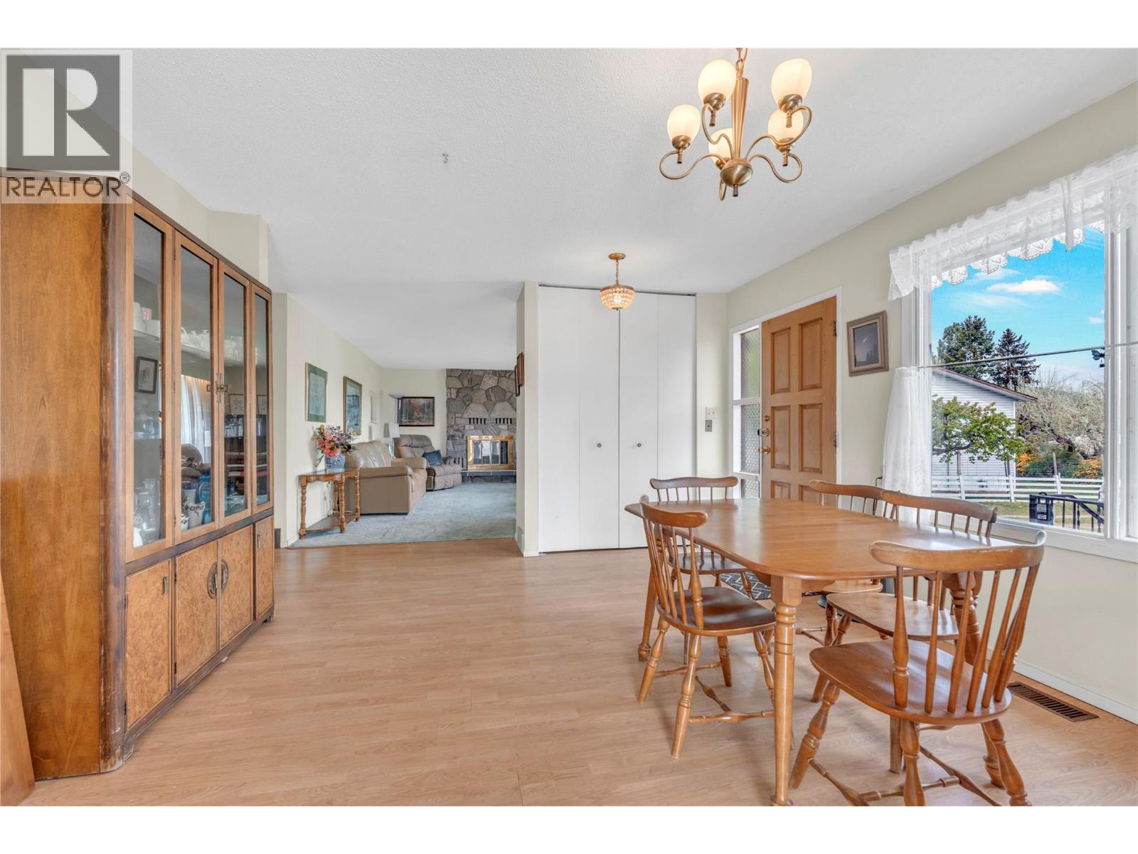 232 Lakehill Road, Kaleden, British Columbia  V0H 1K0 - Photo 3 - 10385298