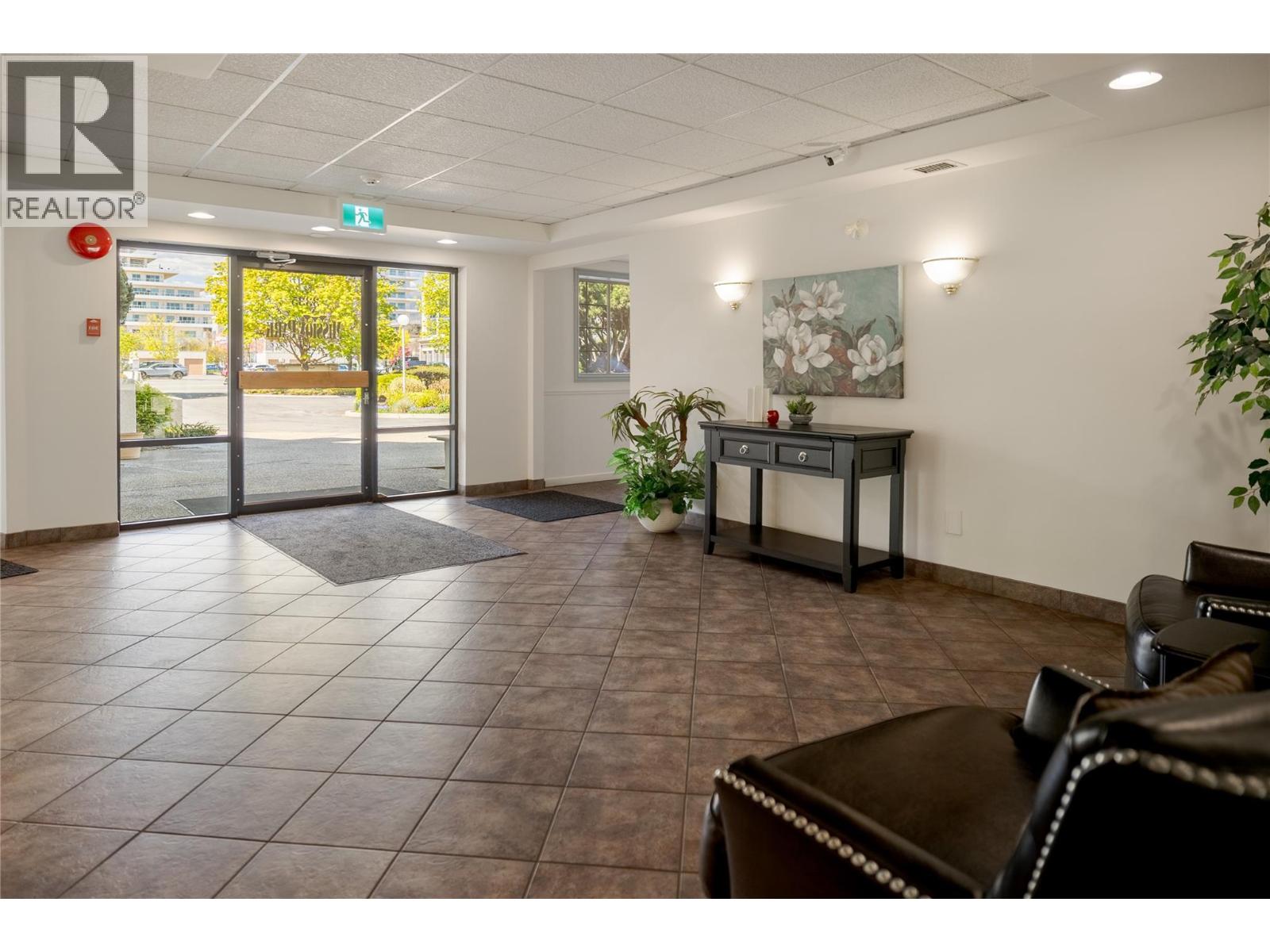 3335 Richter Street Unit# 215, Kelowna, British Columbia  V1W 3Y1 - Photo 19 - 10385047