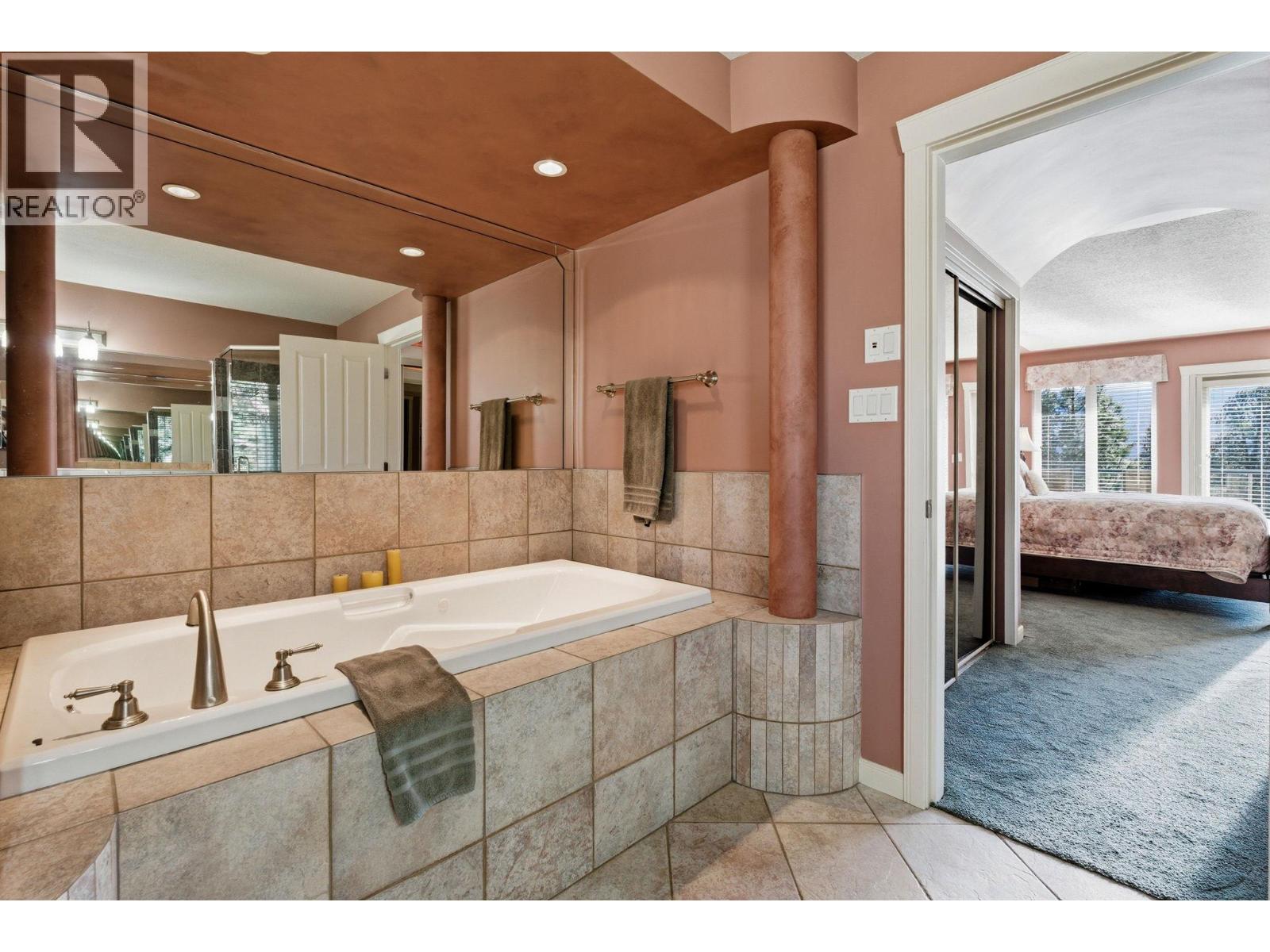2229 Capistrano Drive, Kelowna, British Columbia  V1V 2A2 - Photo 27 - 10383569