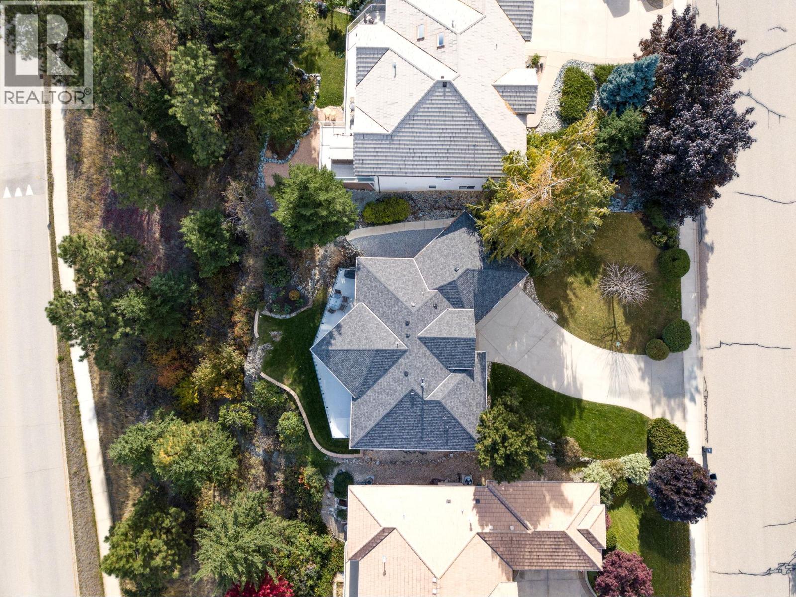 2229 Capistrano Drive, Kelowna, British Columbia  V1V 2A2 - Photo 3 - 10383569